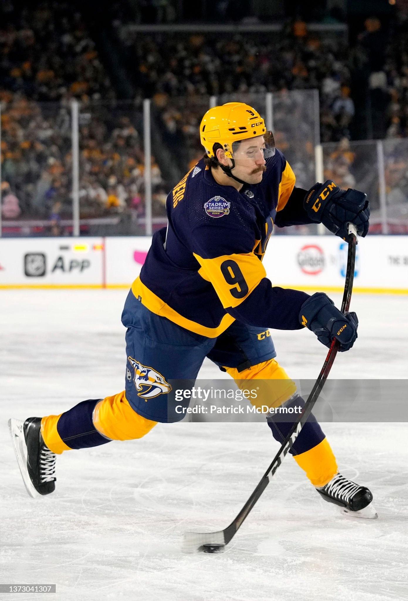 Nashville Predators Filip Forsberg 2022 NHL Stadium Series Hockey Jersey (56/XXL)