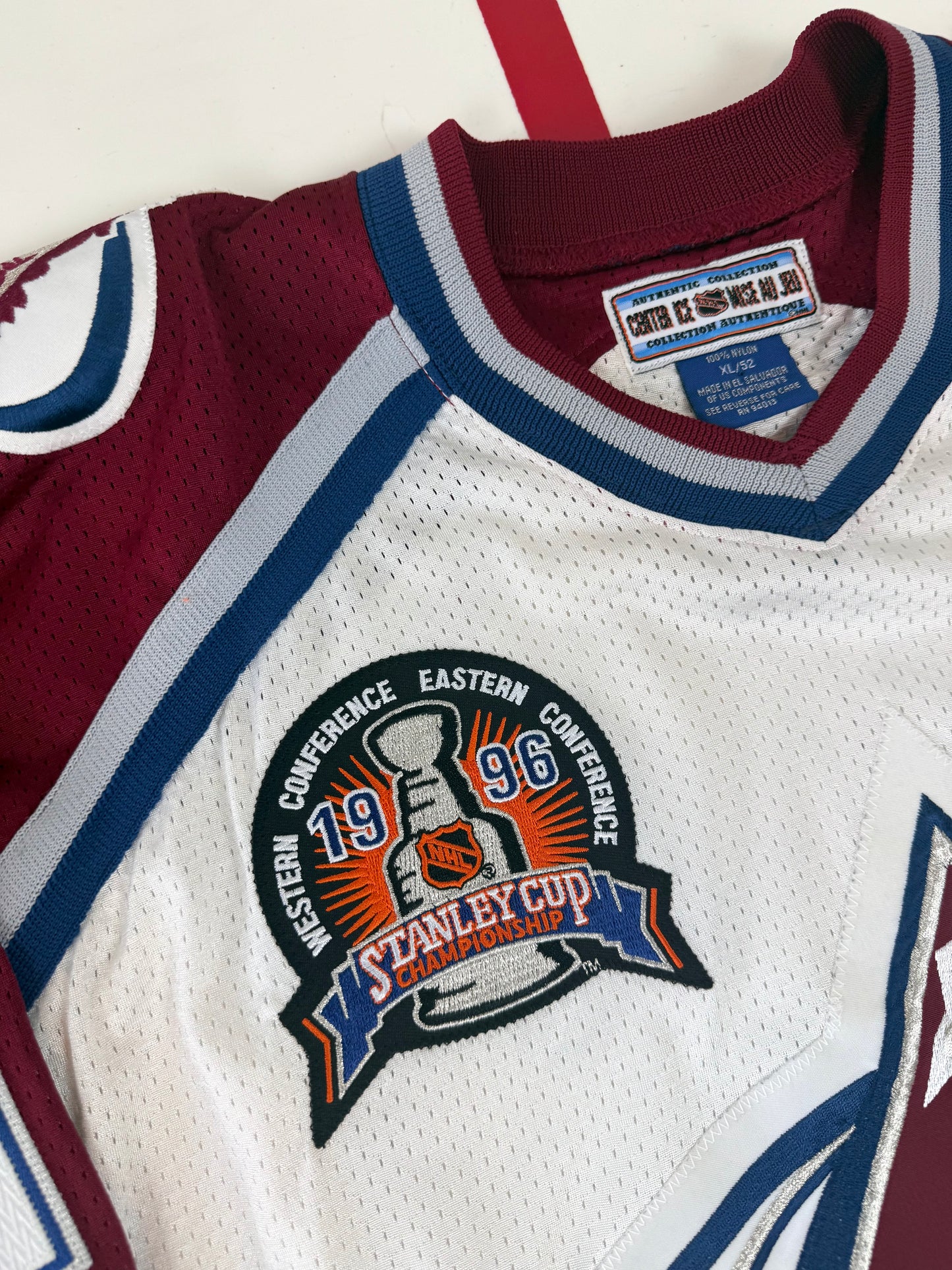 Colorado Avalanche Joe Sakic 1996 Stanley Cup Finals NHL Hockey Jersey (52/XL)