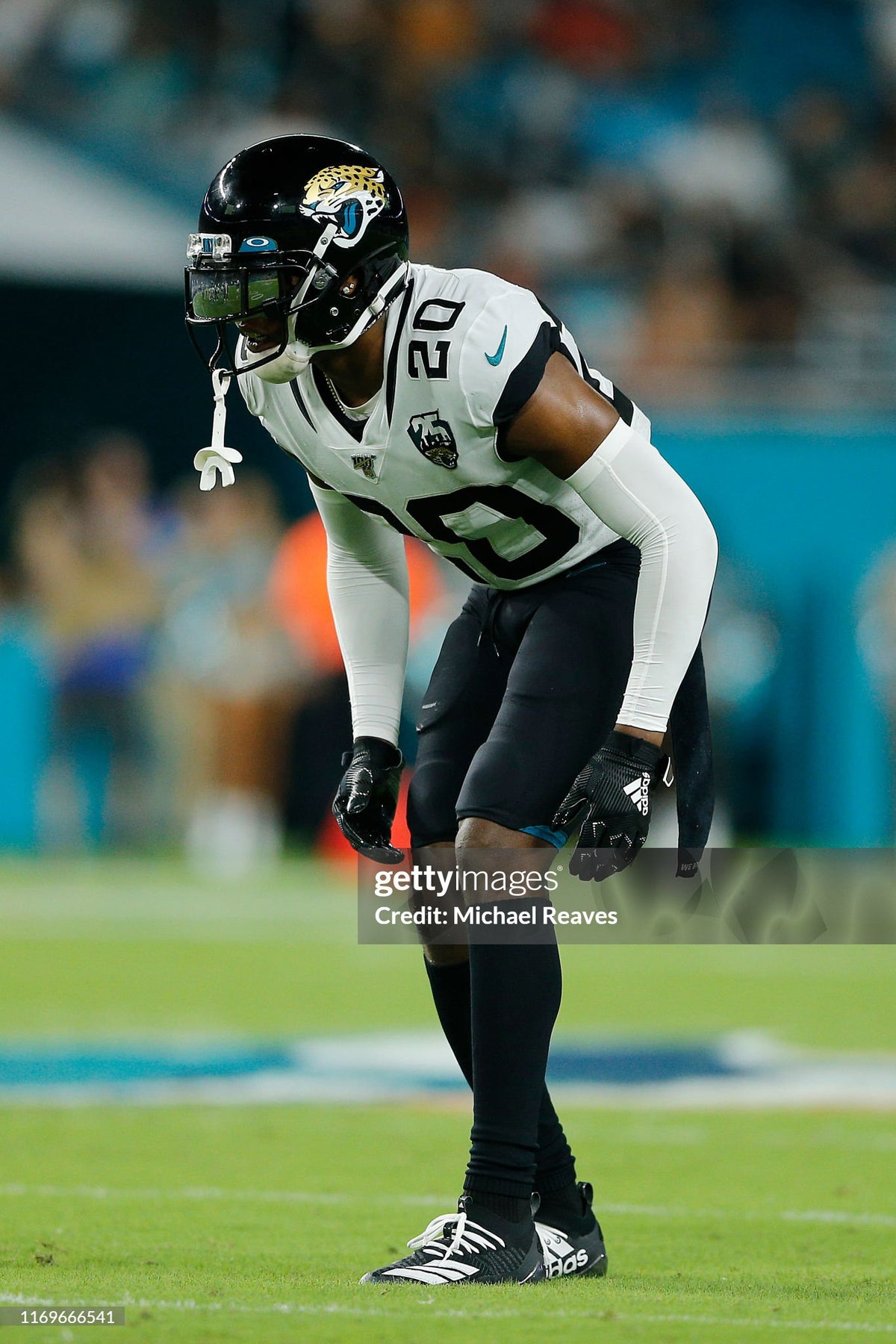 Jacksonville Jaguars Jalen Ramsey 2019 NFL Football Jersey (40/Medium)
