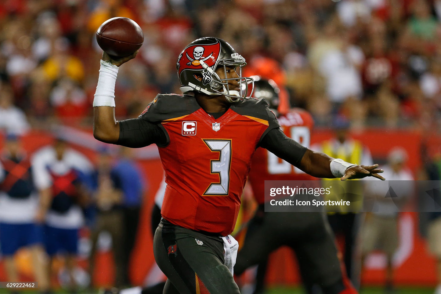 Tampa Bay Buccaneers 2016 Jameis Winston NFL Football Jersey (44/Large)