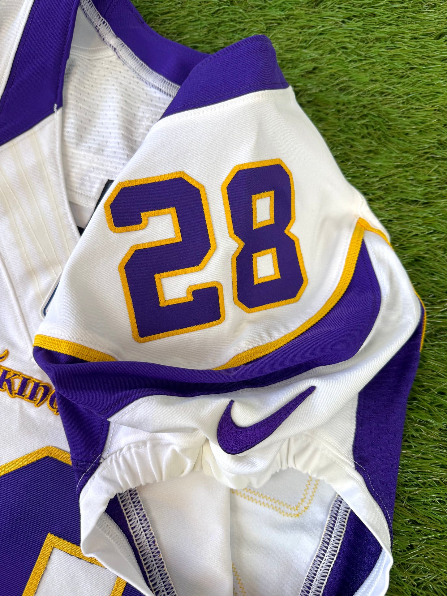 Minnesota Vikings Adrian Peterson 2012 NFL Football Jersey (44/Large)