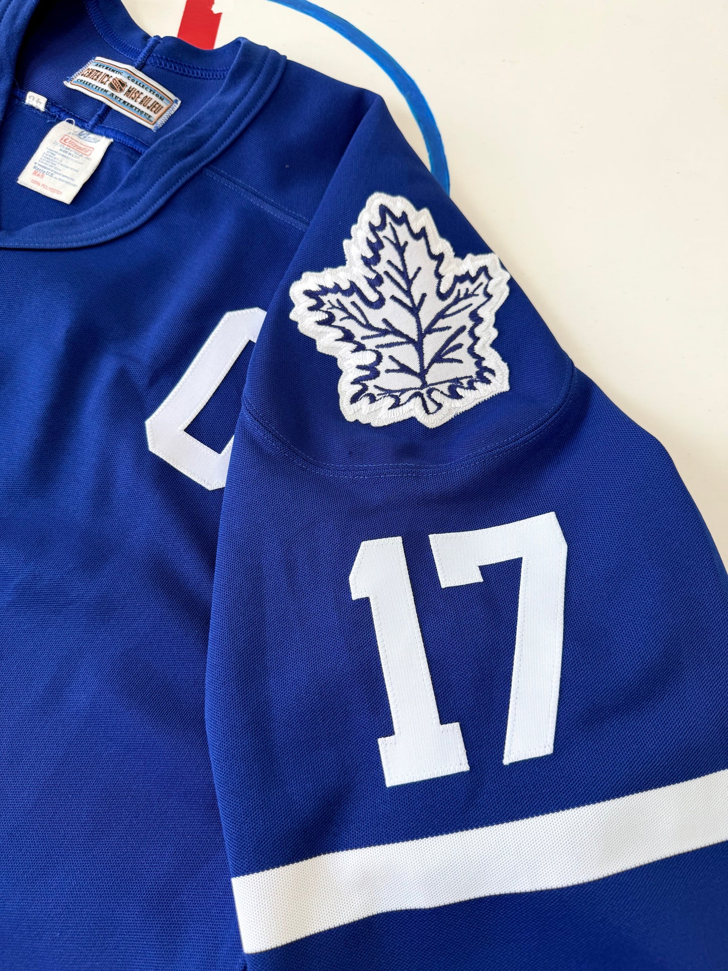 Toronto Maple Leafs Wendel Clark 1992-1993 NHL Hockey Jersey (Large)