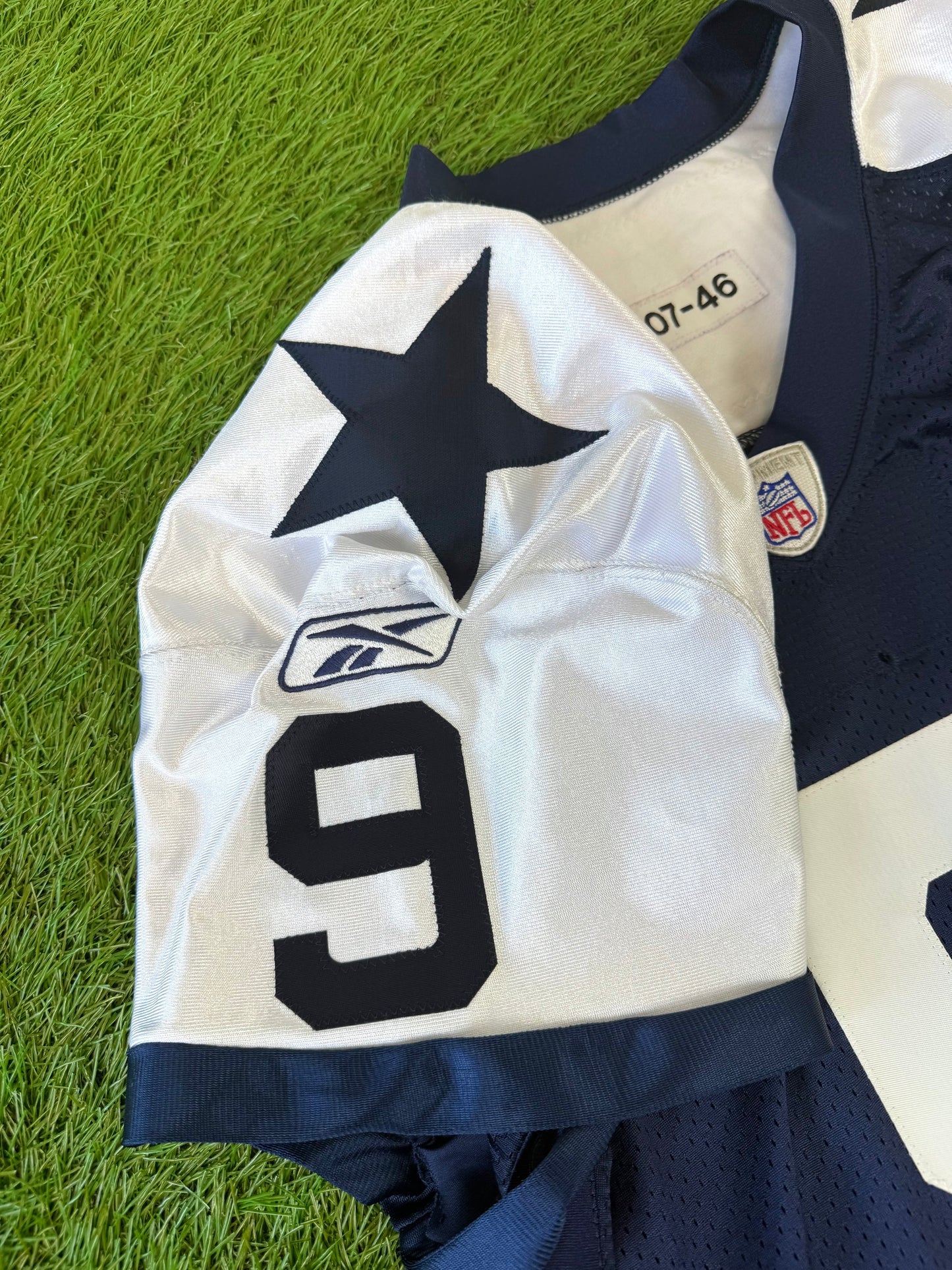 Dallas Cowboys Tony Romo 2007 Thanksgiving Alternate NFL Football Jersey (46/Large)