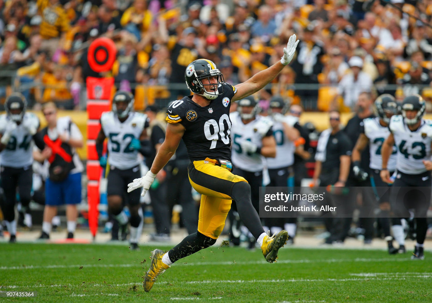 Pittsburgh Steelers T.J. Watt 2017 Team Issued NFL Football Jersey (42/Large)