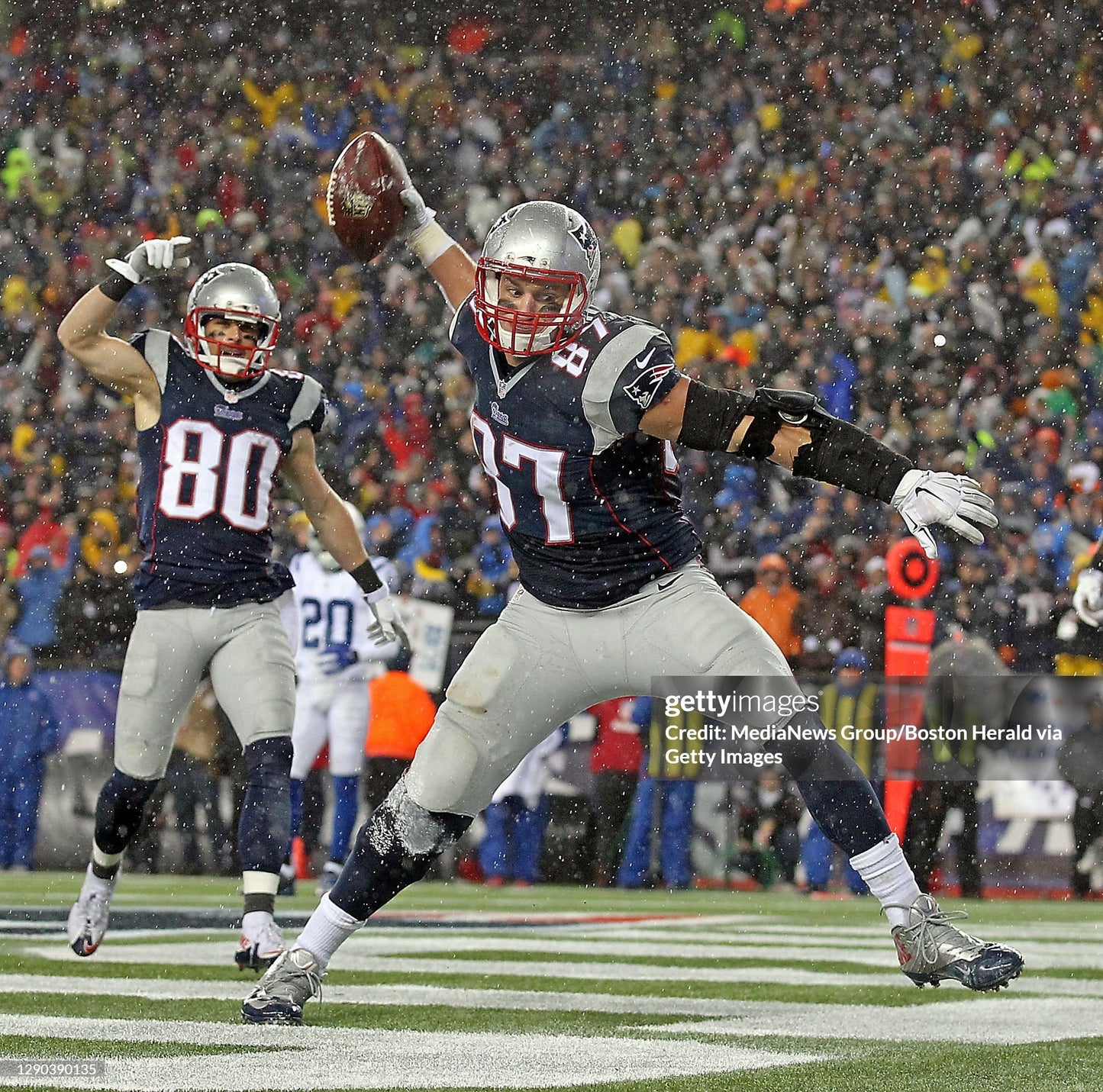 New England Patriots Rob Gronkowski 2012-2014 NFL Football Jersey (56/XXXL)