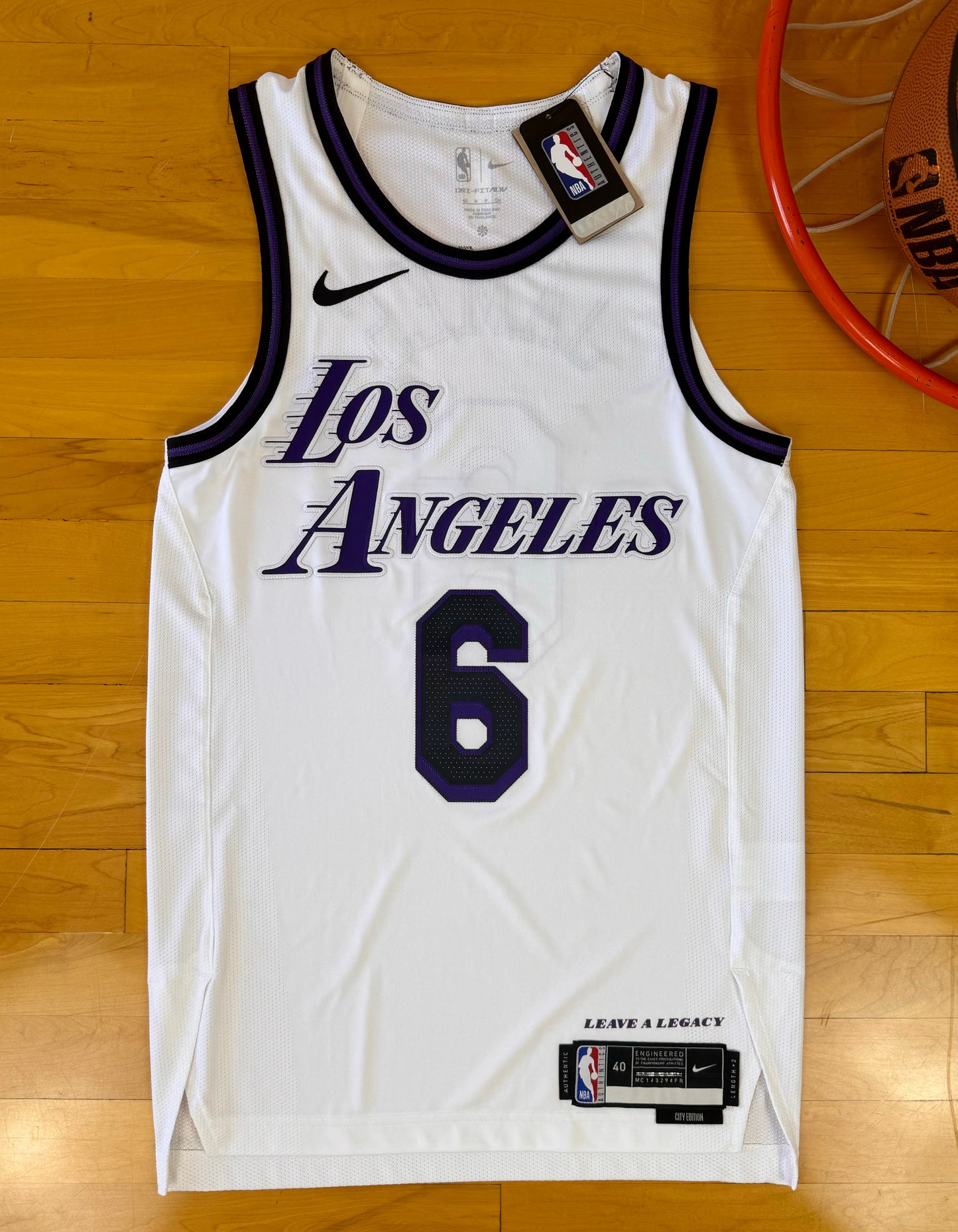 Los Angeles Lakers LeBron James 2022-2023 City Edition NBA Basketball Jersey (40/Small)