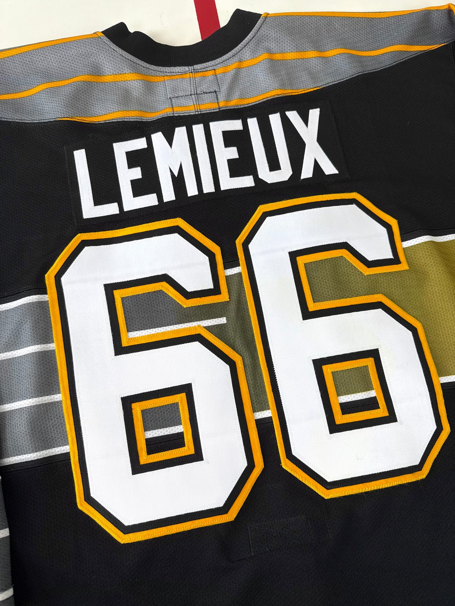 Pittsburgh Penguins Mario Lemieux 1996-1997 NHL Hockey Jersey (54/XL)