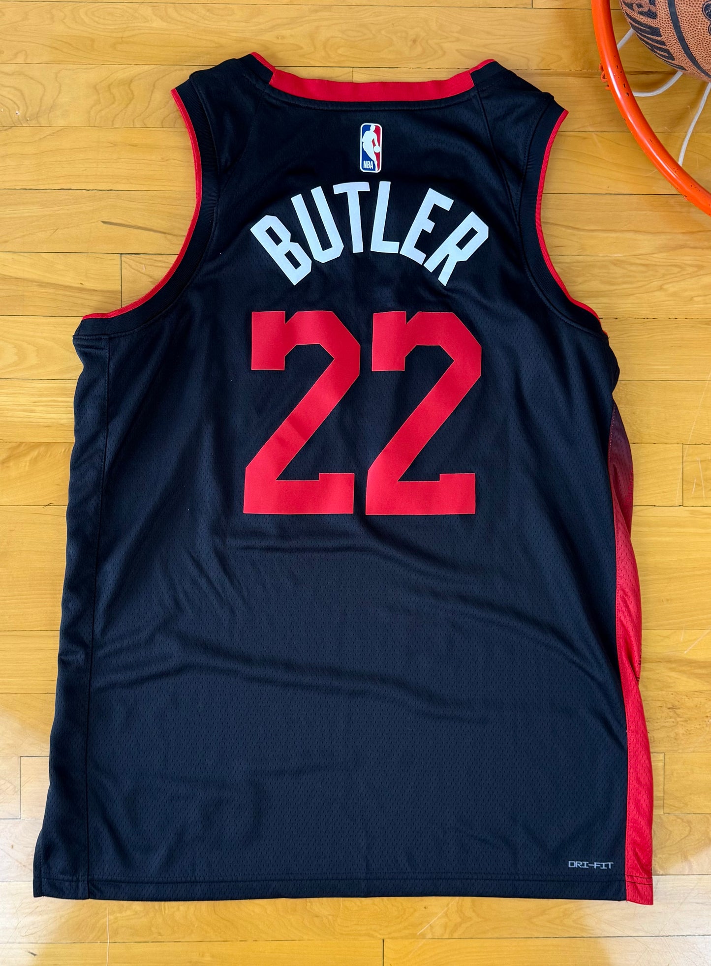 Miami Heat Jimmy Butler 2023-2024 City Edition NBA Basketball Jersey (48/Large)