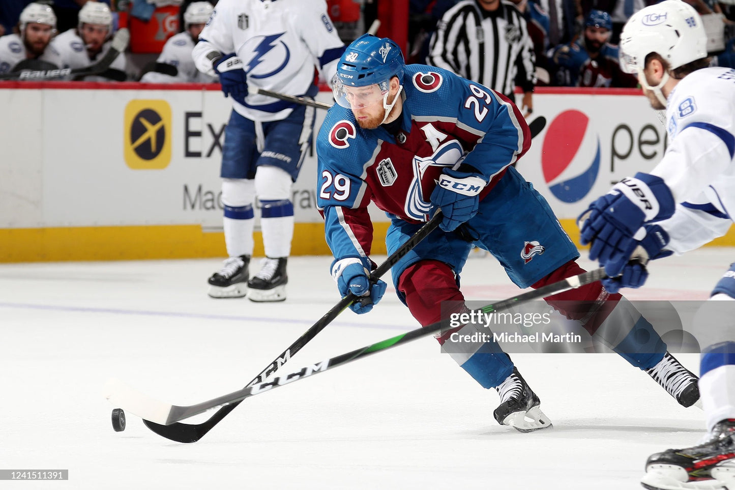Colorado Avalanche Nathan MacKinnon 2022 Stanley Cup Finals NHL Hockey Jersey (54/XL)