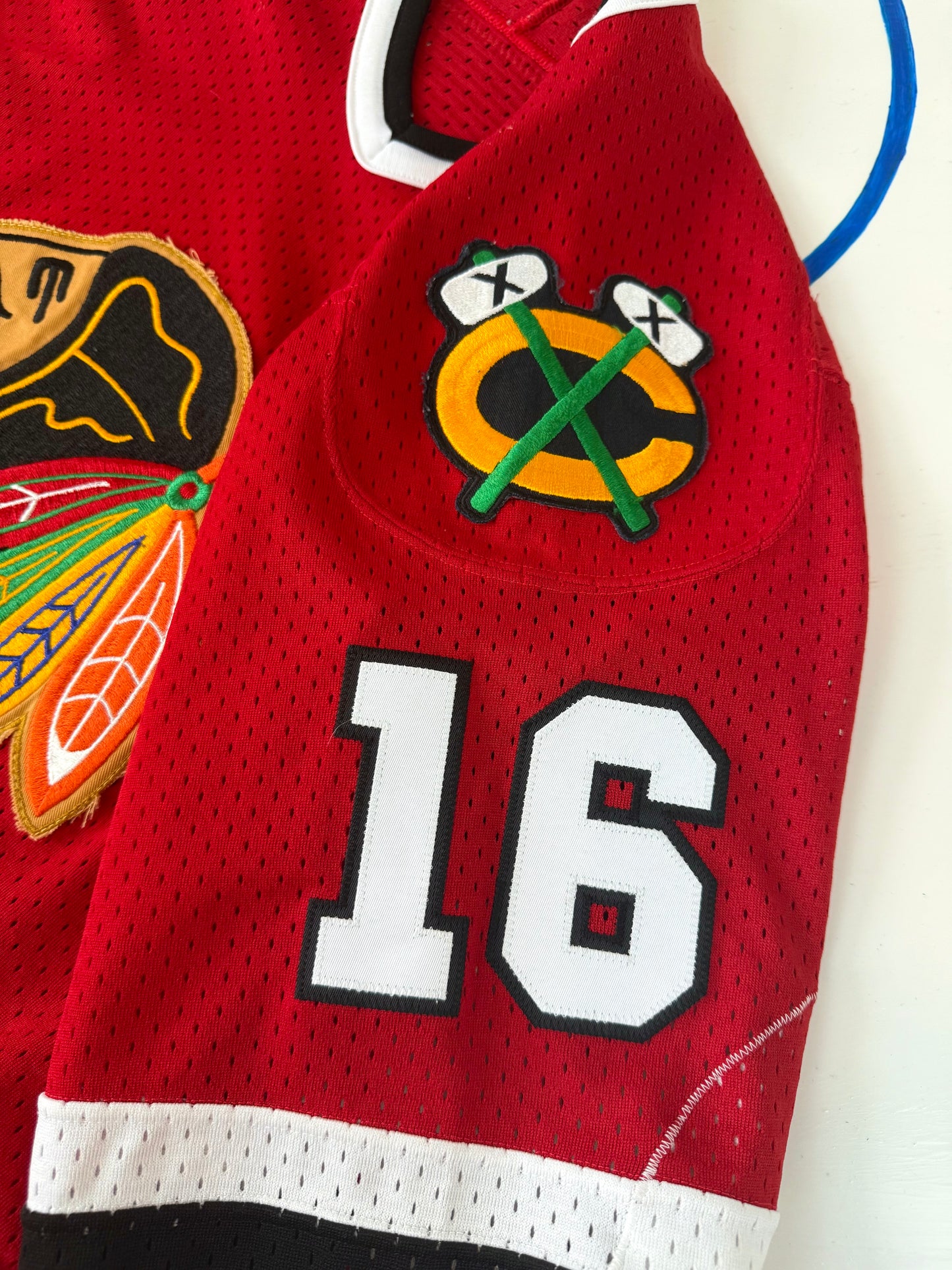 Chicago Blackhawks Eddie Olczyk 1985 Playoff Mesh NHL Hockey Jersey (38/Small)