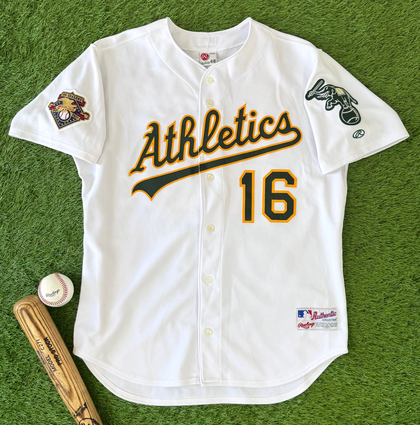 Oakland Athletics Jason Giambi Autographed 2001 MLB Baseball Jersey (48/XL)