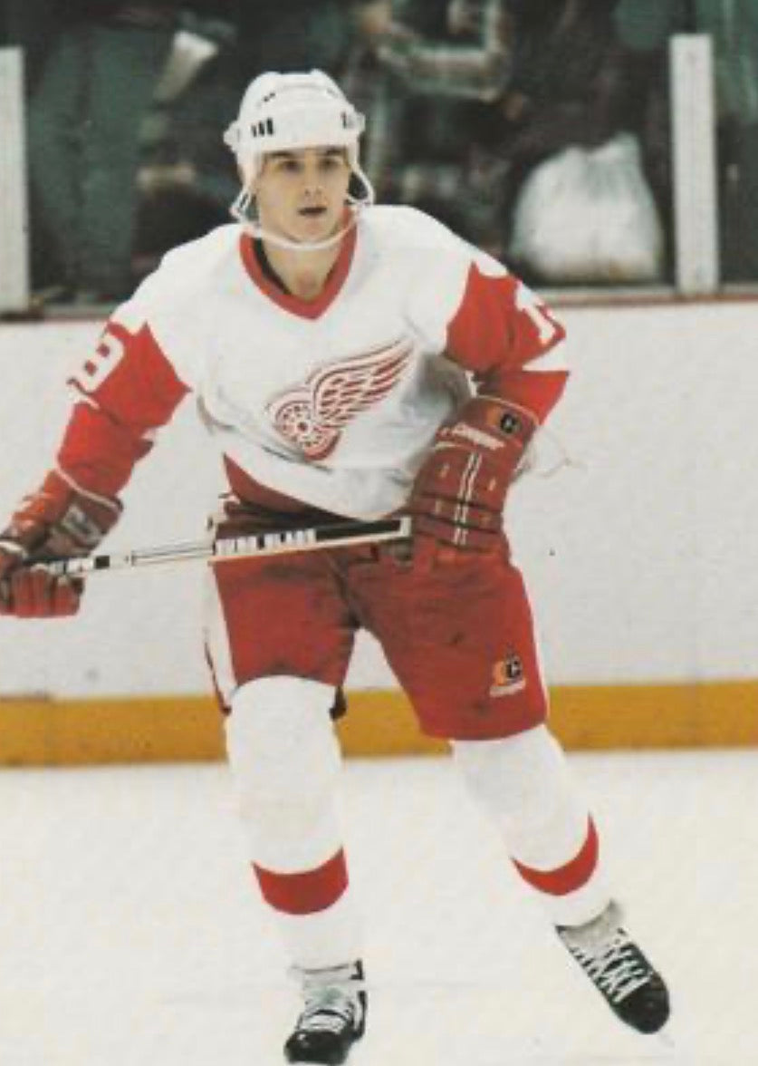 Detroit Red Wings Steve Yzerman 1984-1985 NHL Hockey Jersey (48/Large)