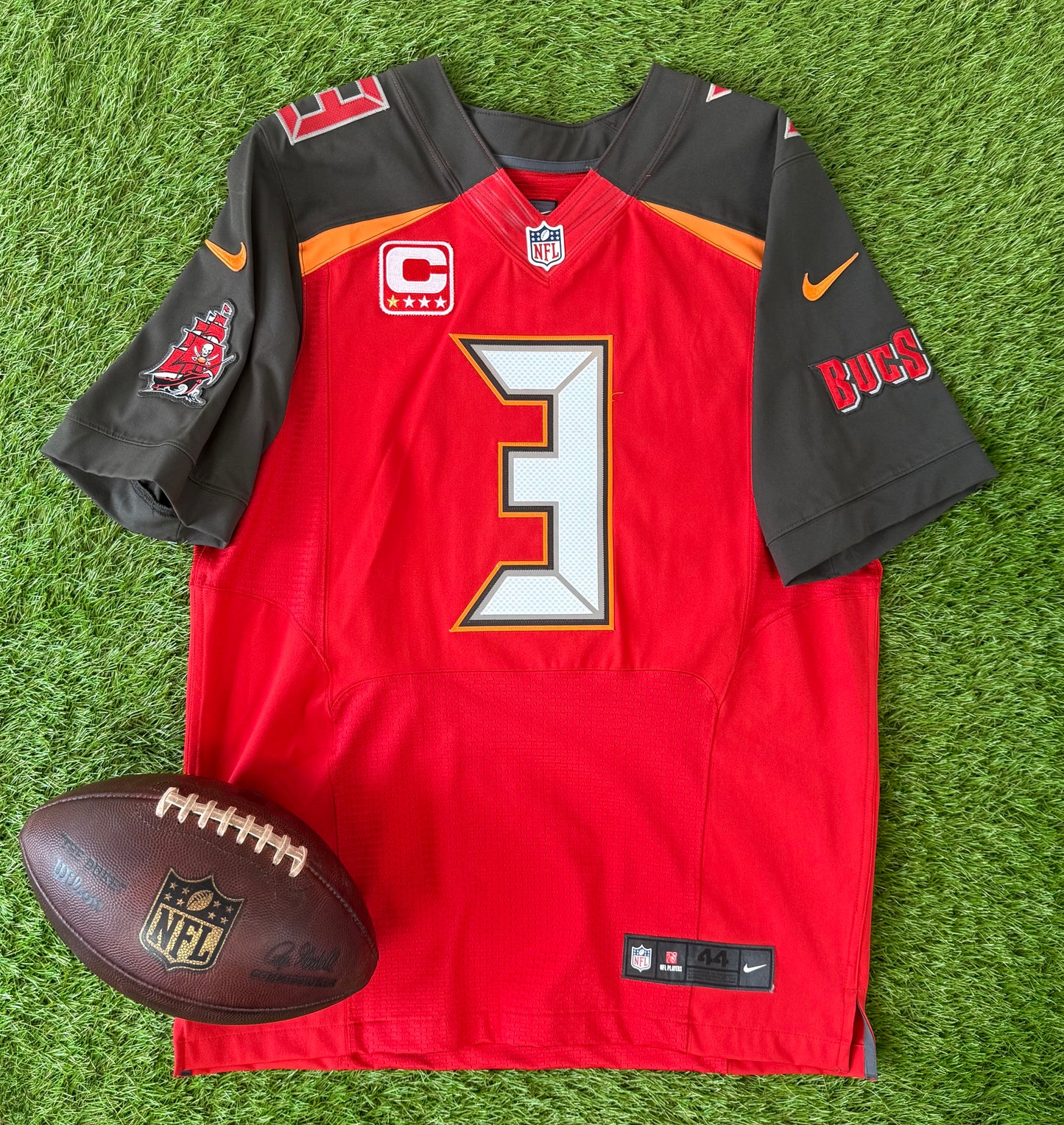 Tampa Bay Buccaneers 2016 Jameis Winston NFL Football Jersey (44/Large)