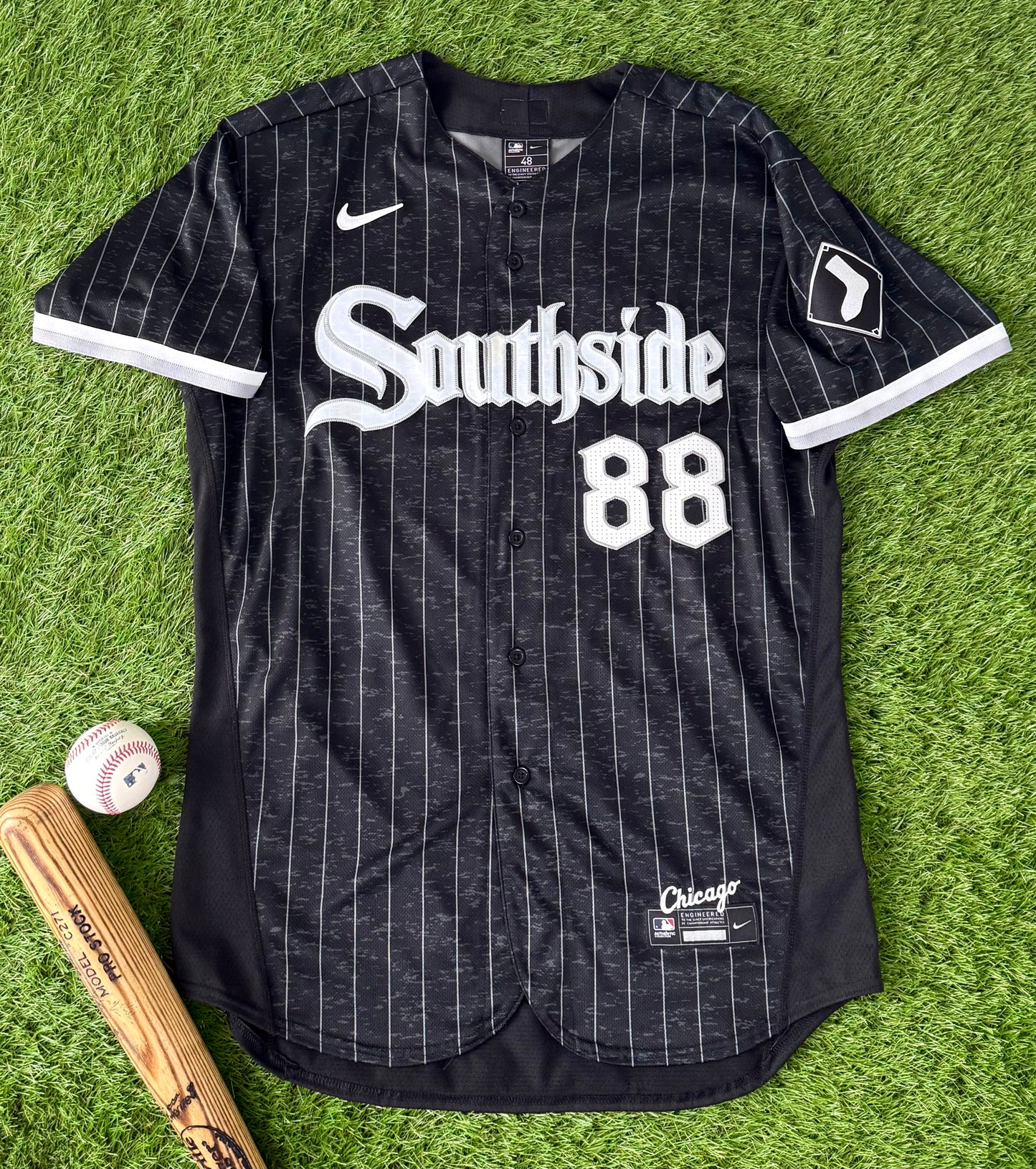 Chicago White Sox Luis Robert Jr. City Connect MLB Baseball Jersey (48/XL)
