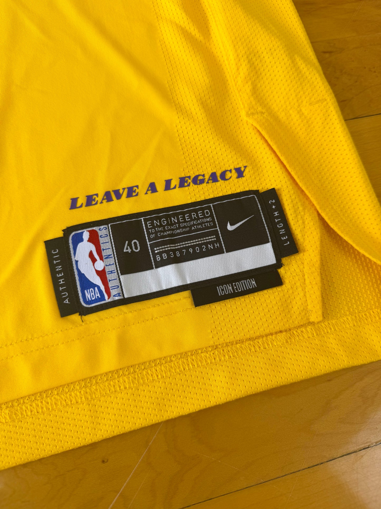 LA Lakers LeBron James 2023-Present NBA Basketball Jersey (40/Small)