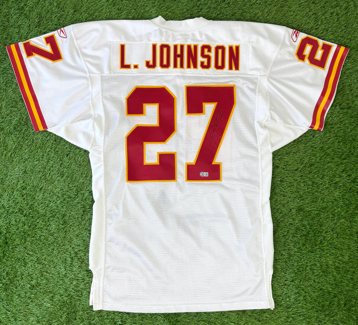 Kansas City Chiefs Larry Johnson 2006 Autographed NFL Football Jersey (48/XL)