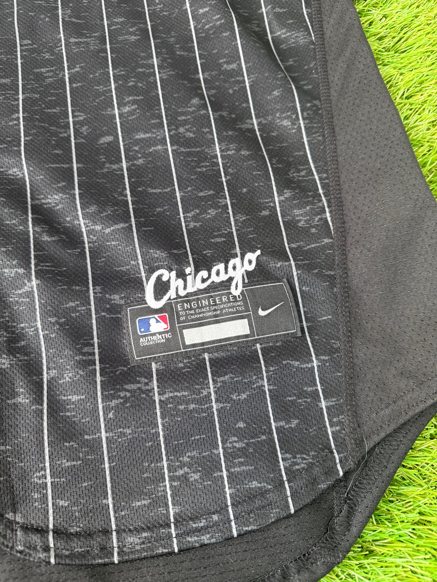 Chicago White Sox Luis Robert Jr. City Connect MLB Baseball Jersey (48/XL)