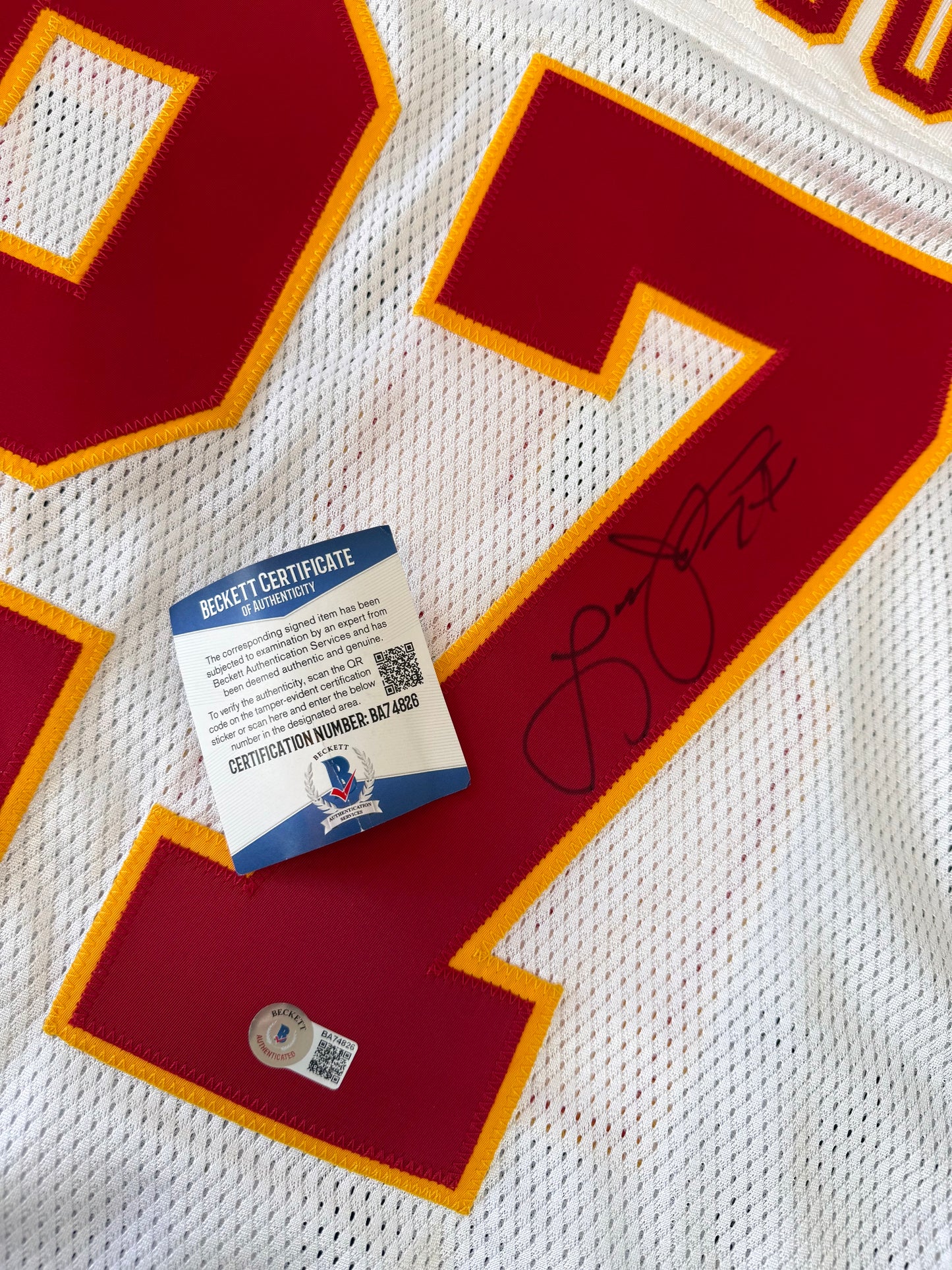 Kansas City Chiefs Larry Johnson 2006 Autographed NFL Football Jersey (48/XL)