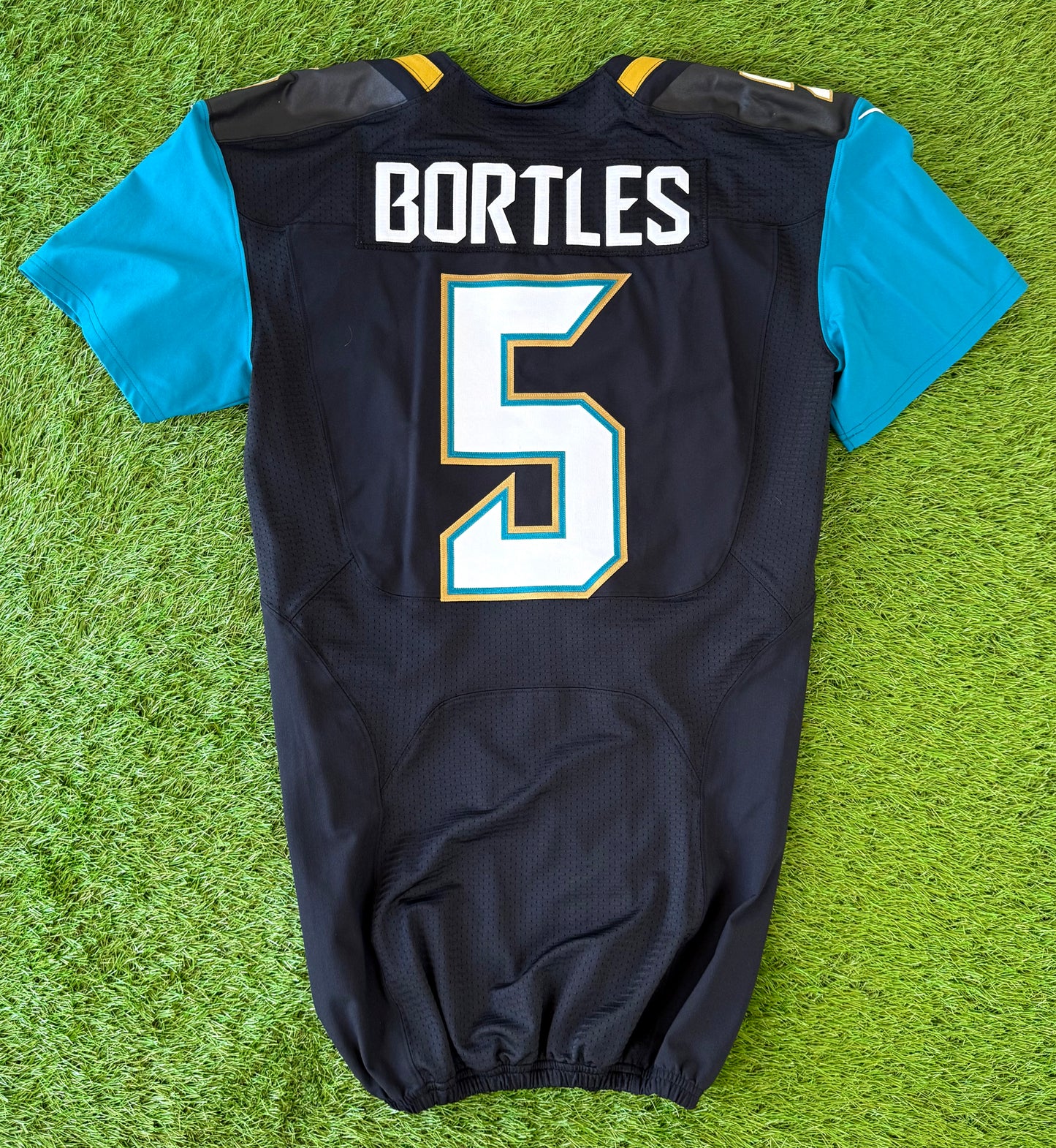Jacksonville Jaguars Blake Bortles 2014-2016 NFL Football Jersey (42/Medium)