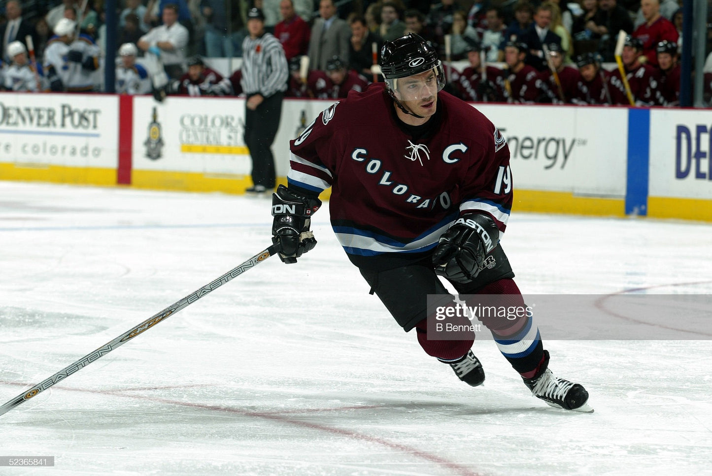 Colorado Avalanche 2001-2004 Joe Sakic Alternate NHL Hockey Jersey (Small)