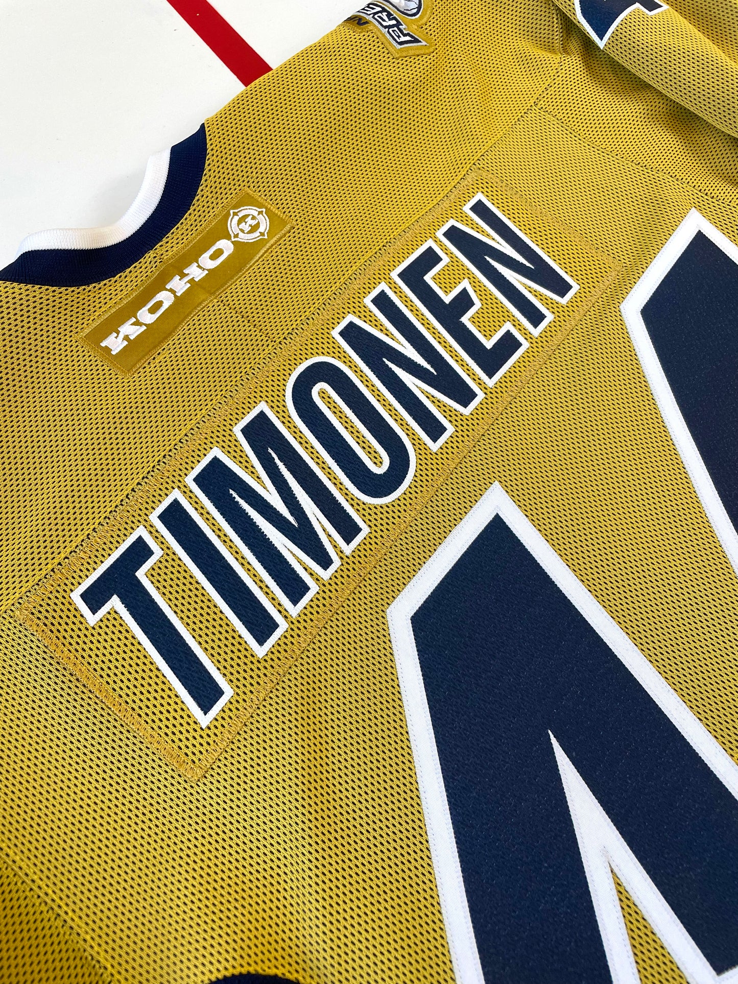 Nashville Predators 2003-04 Kimmo Timonen “Mustard Cat” Hockey Jersey (46/Medium)