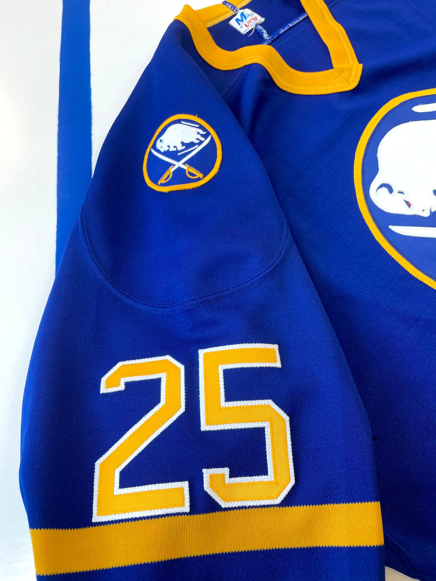 Buffalo Sabres 1983-84 Dave Andreychuk NHL Hockey Jersey (48/Large)