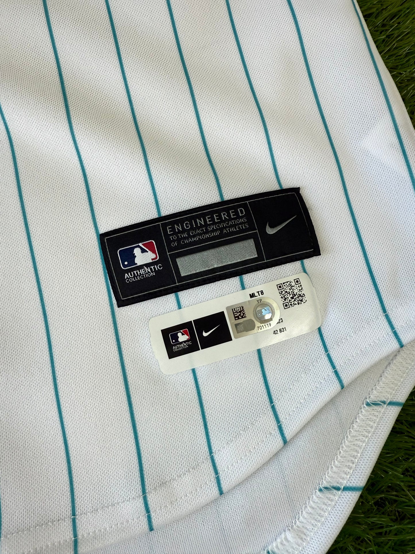 Miami Marlins Jazz Chisholm Jr. 2023 Throwback MLB Baseball Jersey (42/Medium)