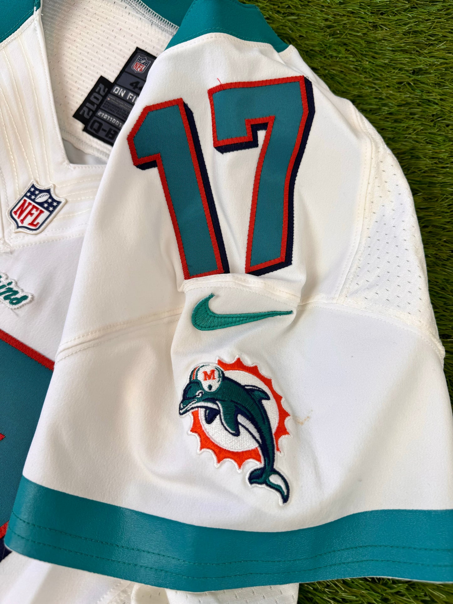 Miami Dolphins 2012 Ryan Tannehill Team Issued NFL Football Jersey (44/Large)