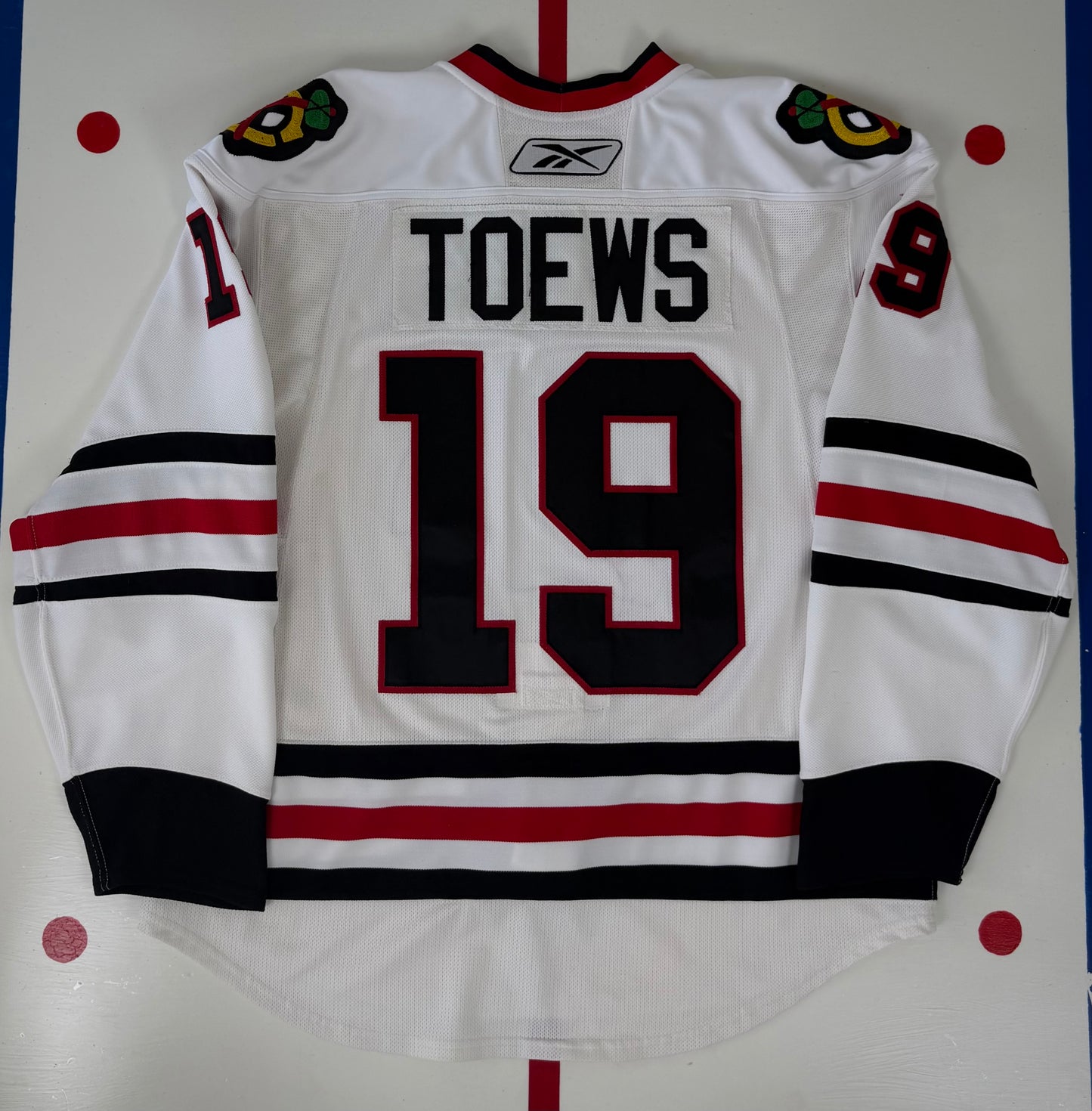 Chicago Blackhawks Jonathan Toews 2010 Stanley Cup Finals NHL Hockey Jersey (54/XL)