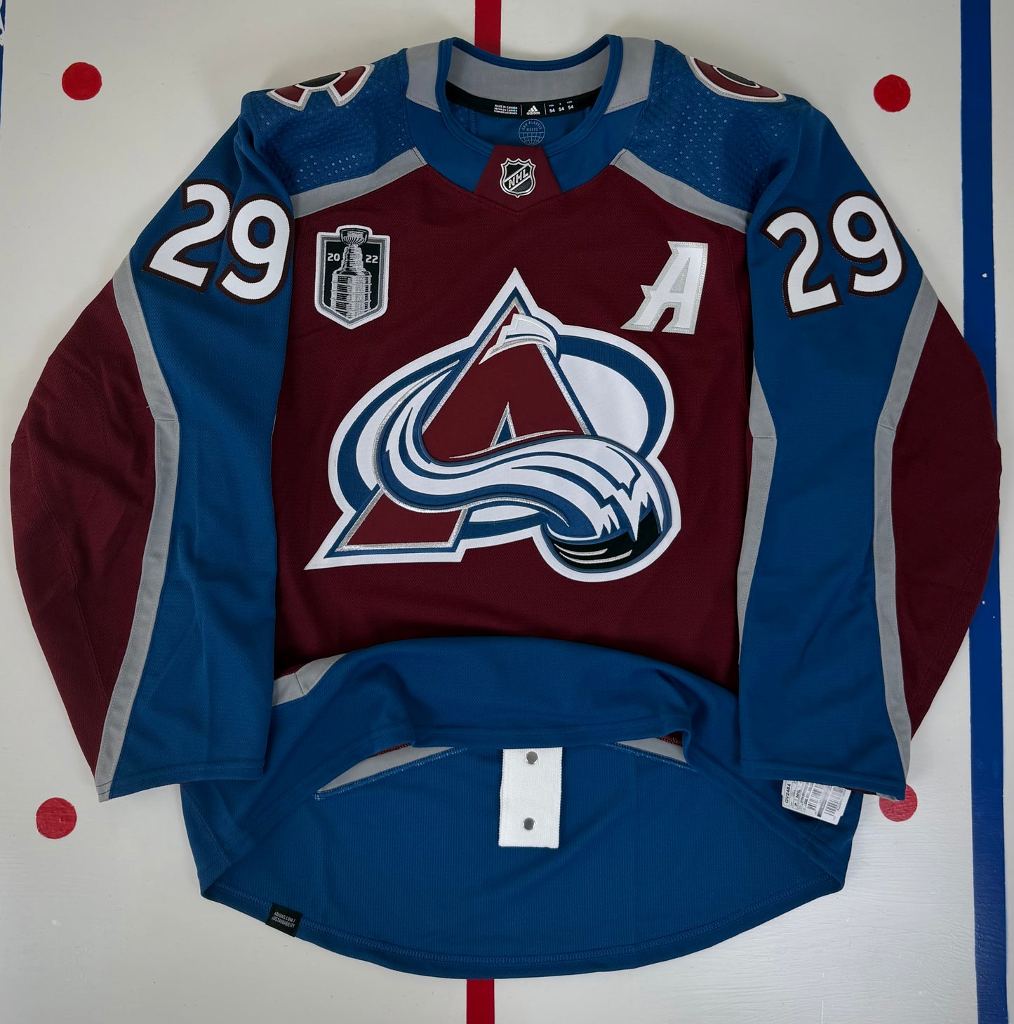 Colorado Avalanche Nathan MacKinnon 2022 Stanley Cup Finals NHL Hockey Jersey (54/XL)