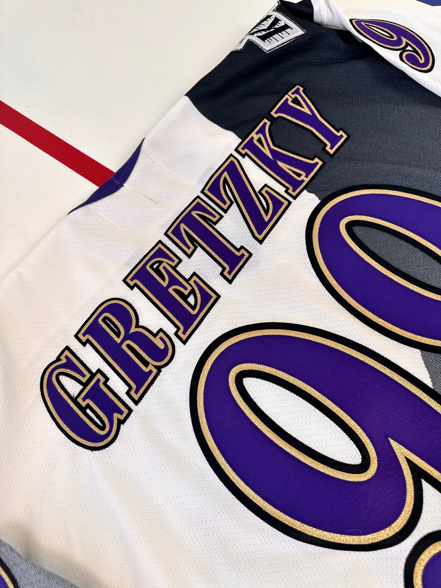 Los Angeles Kings 1995-1996 Wayne Gretzky Alternate “Burger King” NHL Hockey Jersey (XL)