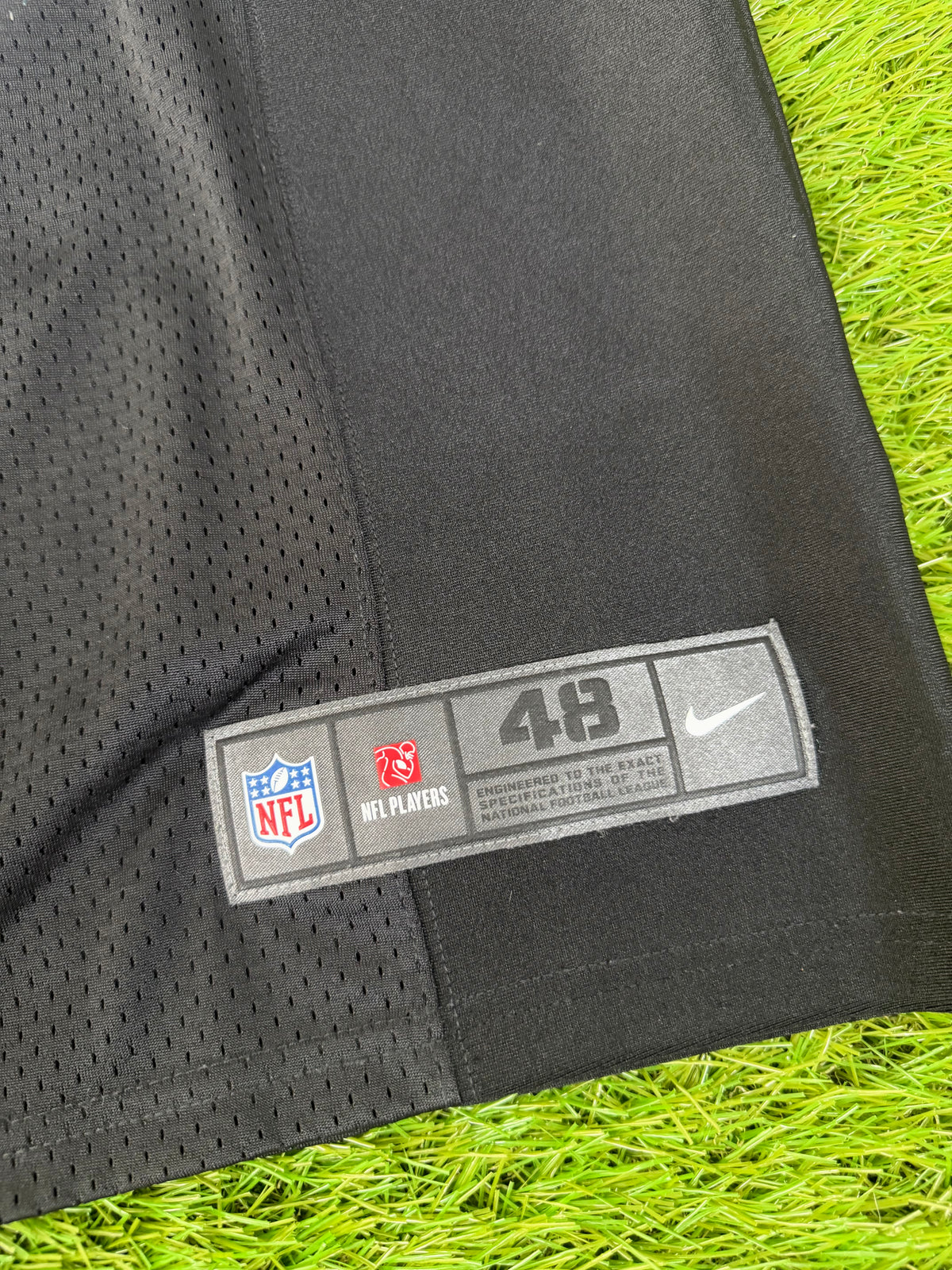 Carolina Panthers Luke Kuechly 2017 NFL Football Jersey (48/XL)