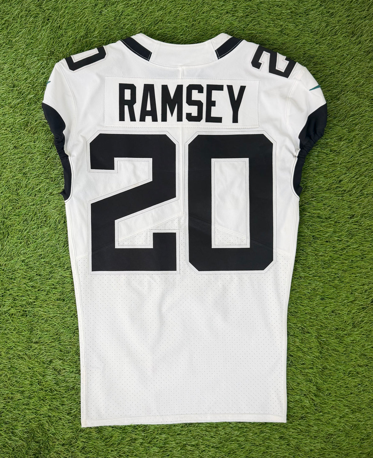 Jacksonville Jaguars Jalen Ramsey 2019 NFL Football Jersey (40/Medium)