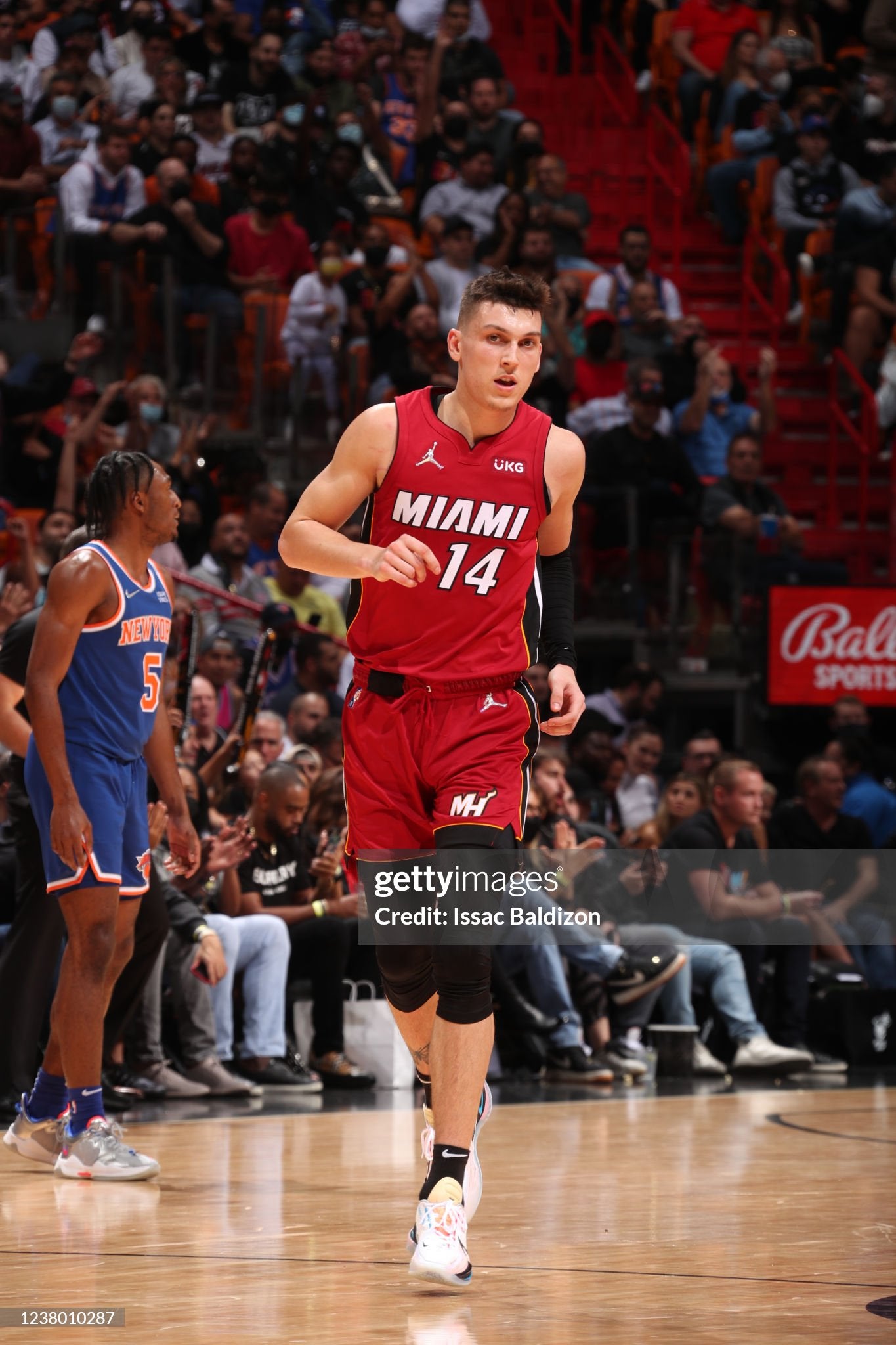 Miami Heat Tyler Herro 2021-2022 Alternate NBA Basketball Jersey (40/Small)