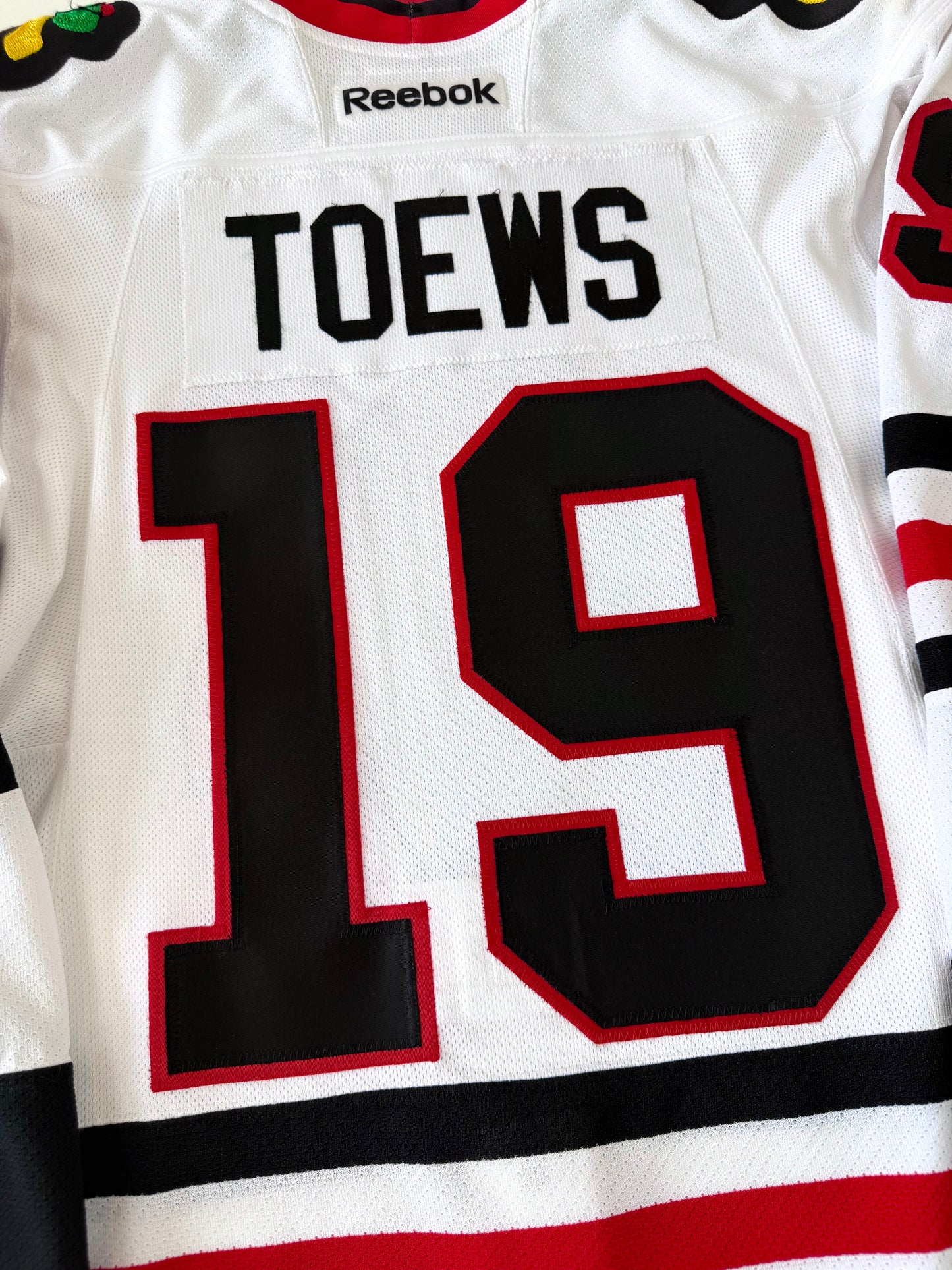 Chicago Blackhawks Jonathan Toews 2013 Stanley Cup Finals NHL Hockey Jersey (46/Small)
