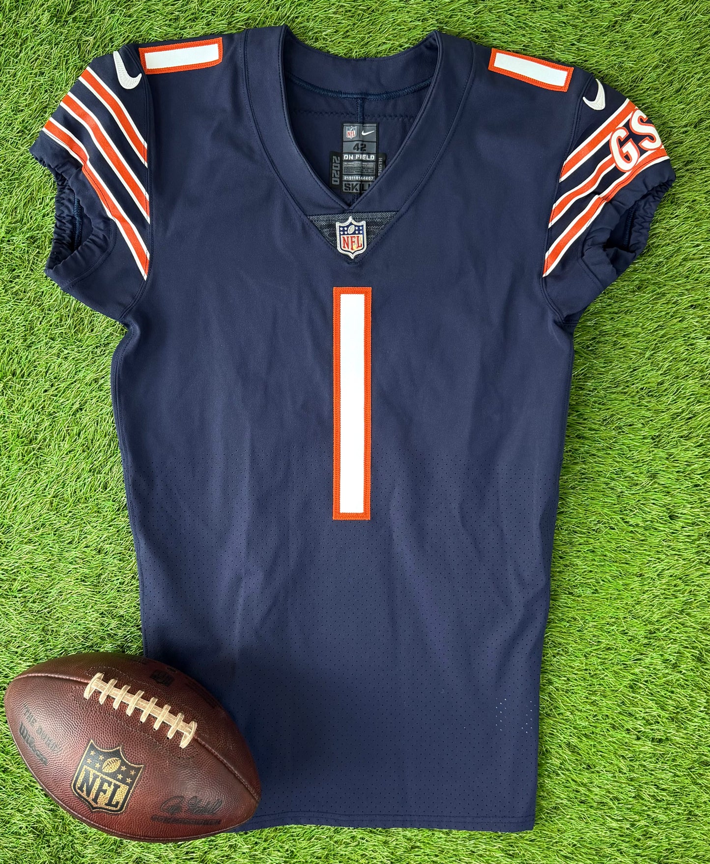 Chicago Bears Justin Fields 2021 Team Issued NFL Football Jersey (42/Medium)