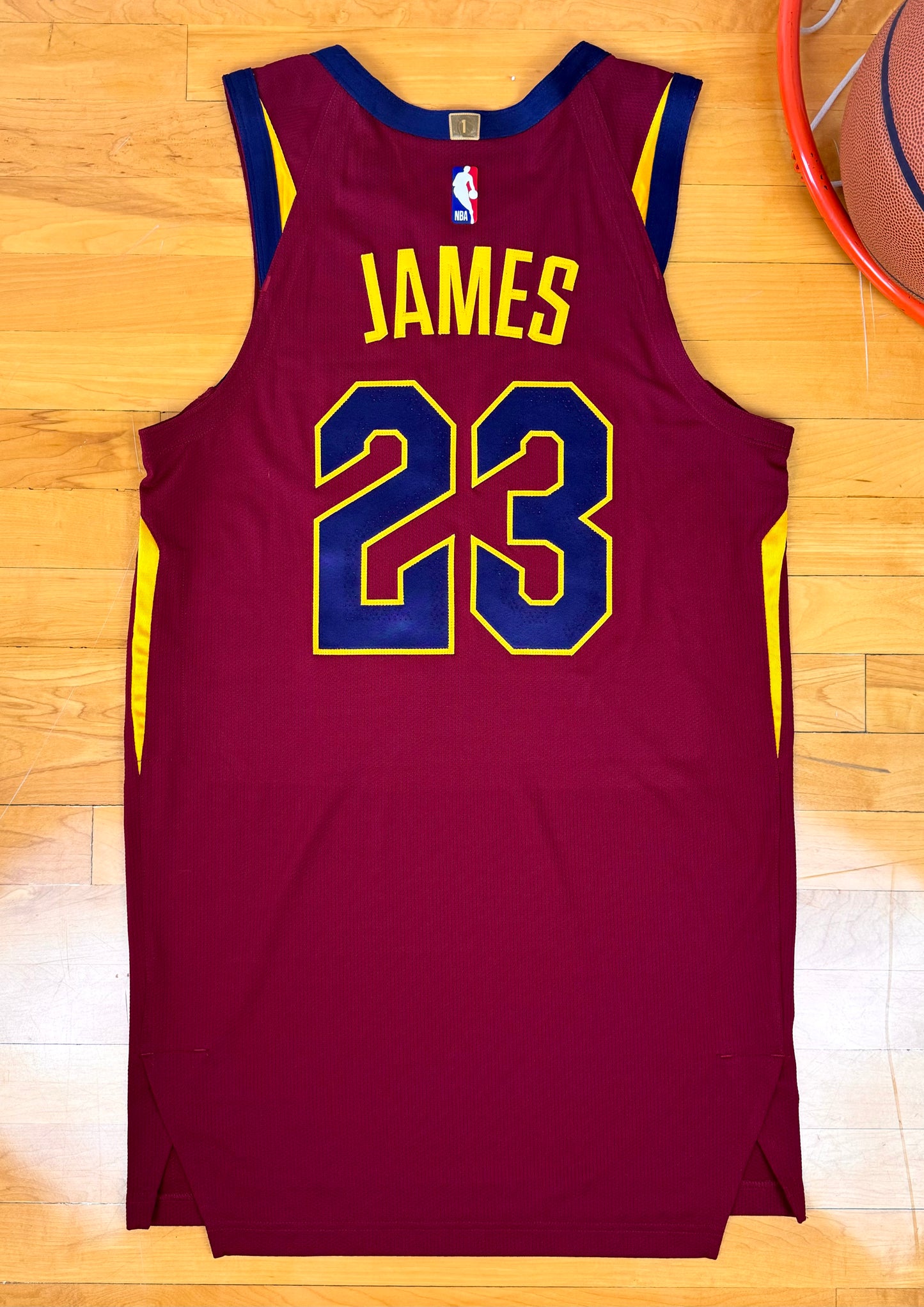 Cleveland Cavaliers 2017-2018 Lebron James Team Issued NBA Basketball Jersey (44/Large)