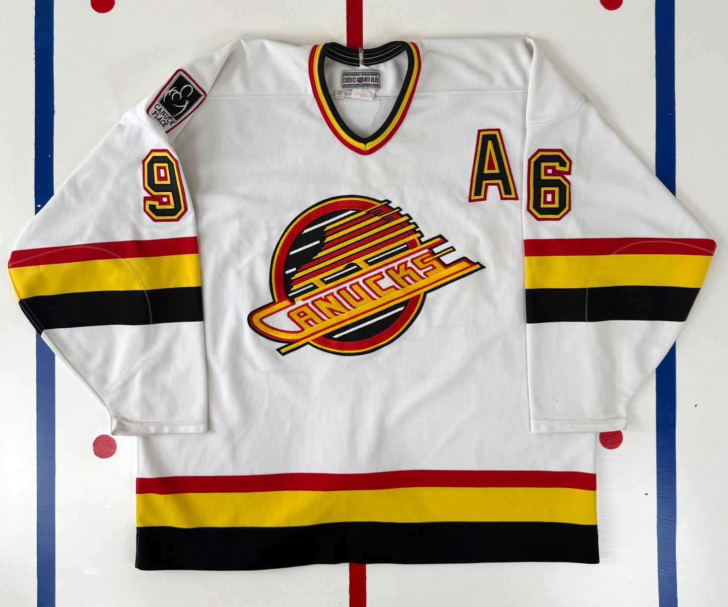 Vancouver Canucks Pavel Bure 1995-1997 NHL Hockey Jersey (54/XXL)