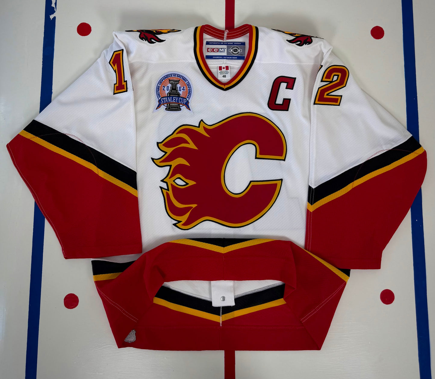 Calgary Flames Jarome Iginla 2004 Stanley Cup Finals NHL Hockey Jersey (48/Large)
