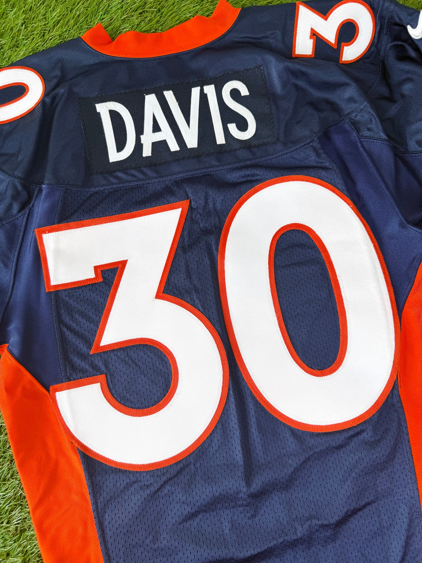 Denver Broncos Terrell Davis 1997-98 Super Bowl XXXII NFL Football Jersey (42/Medium)