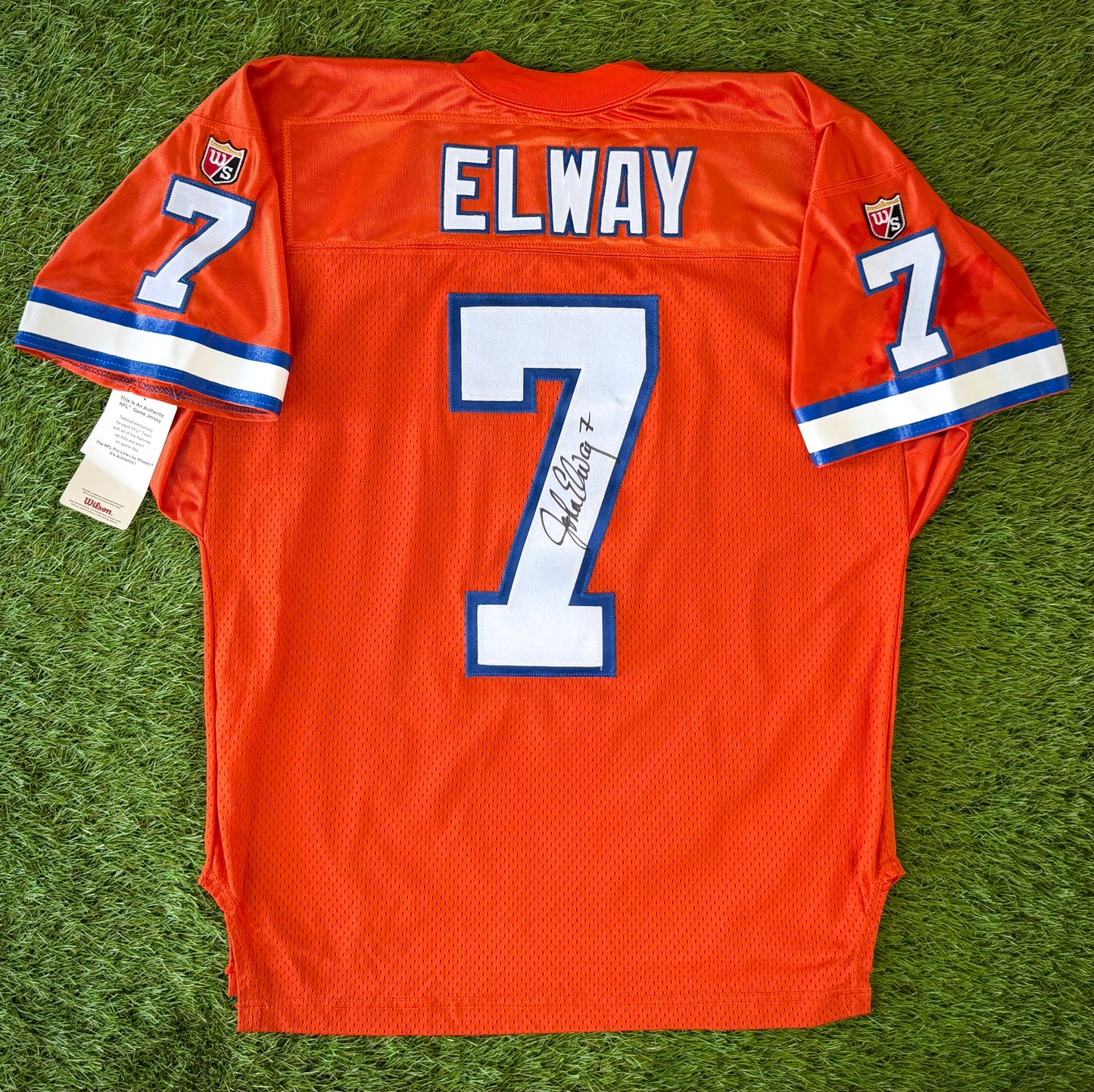 Denver Broncos John Elway Autographed 1995 NFL Football Jersey (48/XL)