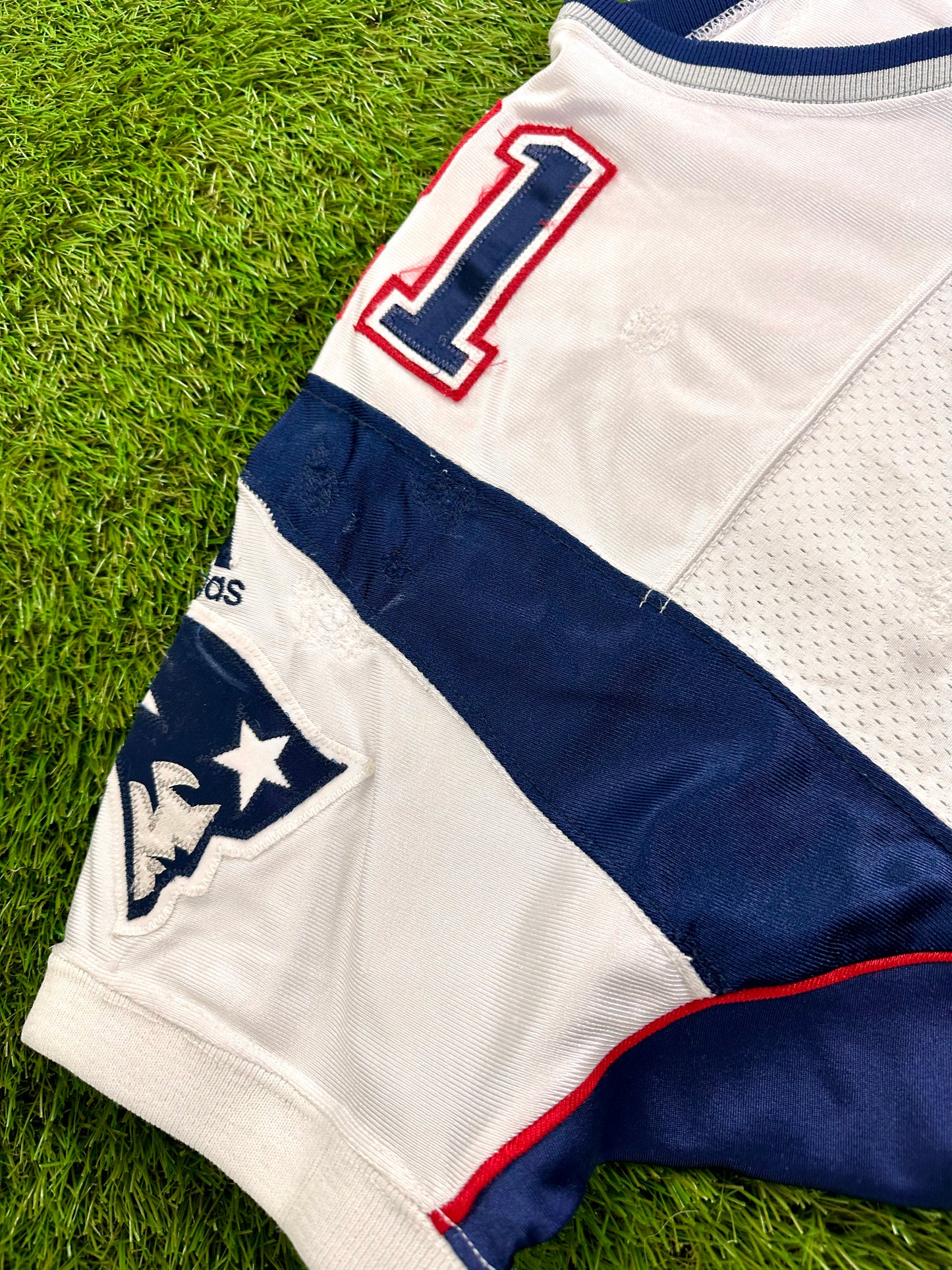 New England Patriots JR Redmond 2000 Game Worn NFL Football Jersey (48/Large)