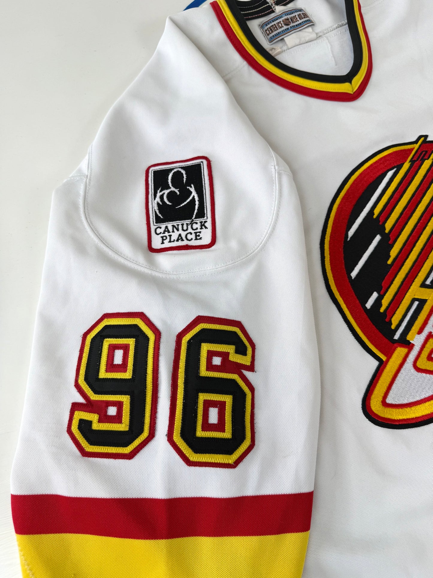 Vancouver Canucks Pavel Bure 1995-1997 NHL Hockey Jersey (54/XXL)