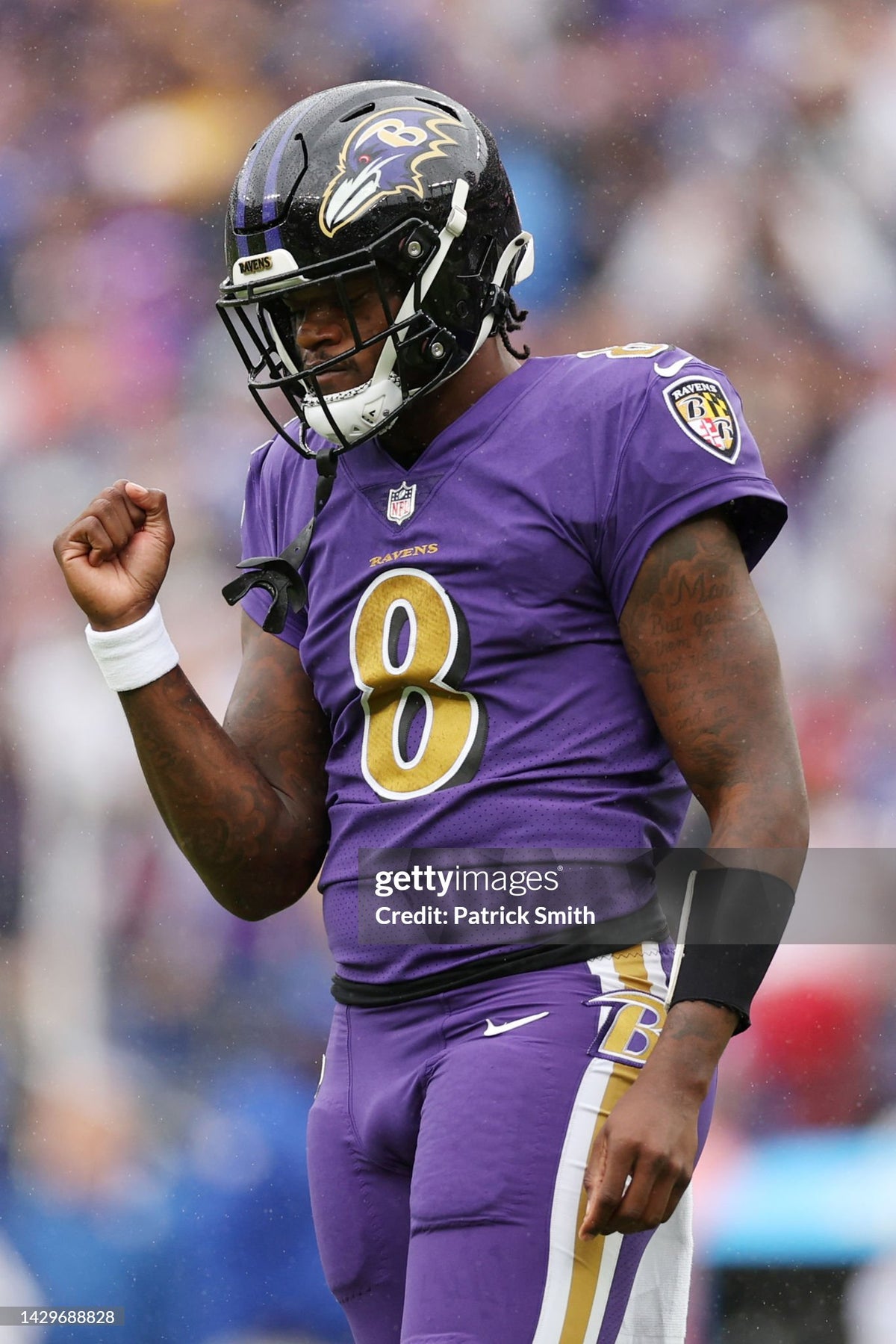 Baltimore Ravens Lamar Jackson 2021 Alternate NFL Football Jersey (42/Medium)