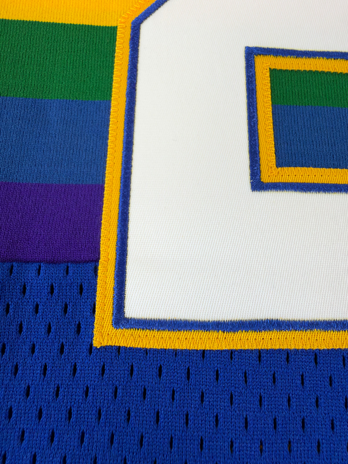 Denver Nuggets Alex English 1985-1986 NBA Basketball Jersey (40/Medium)
