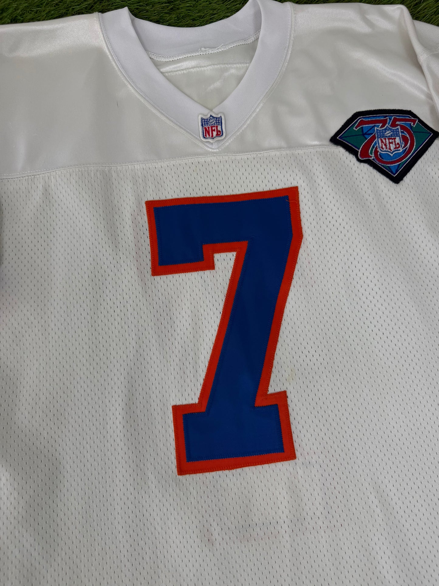Denver Broncos John Elway 1994 NFL Football Jersey (44/Large)