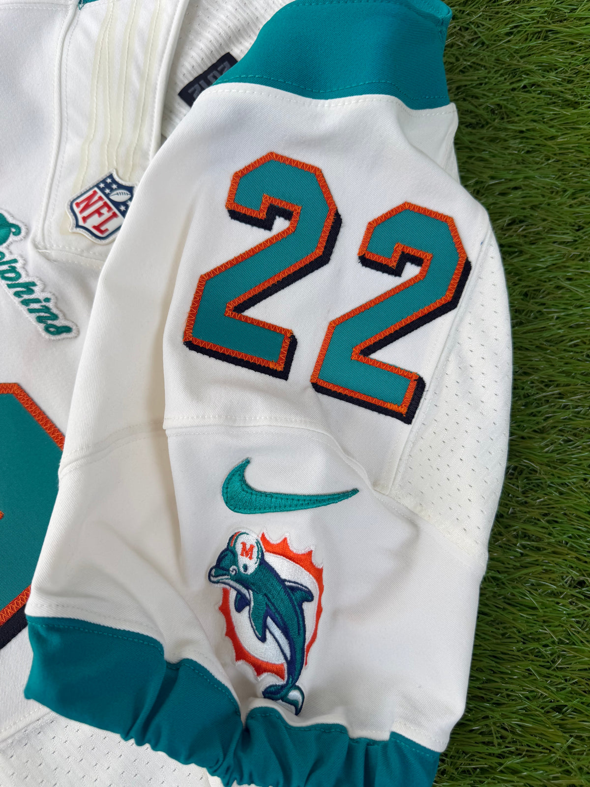 Miami Dolphins Reggie Bush 2012 NFL Football Jersey (44/Large)