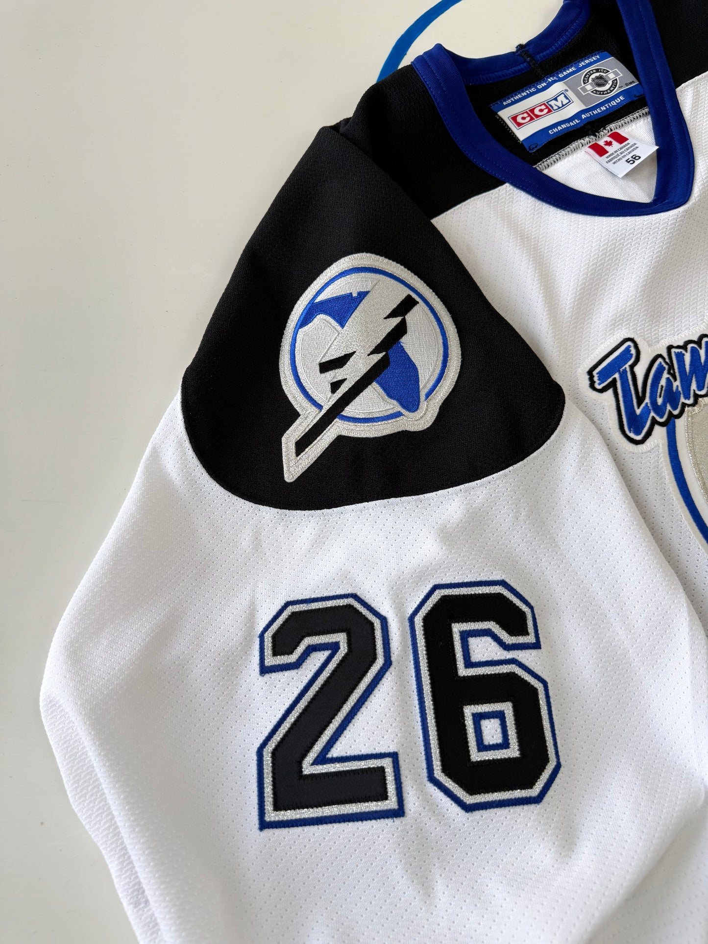 Tampa Bay Lightning Martin St. Louis 2004 Stanley Cup Finals NHL Hockey Jersey (56/XXL)