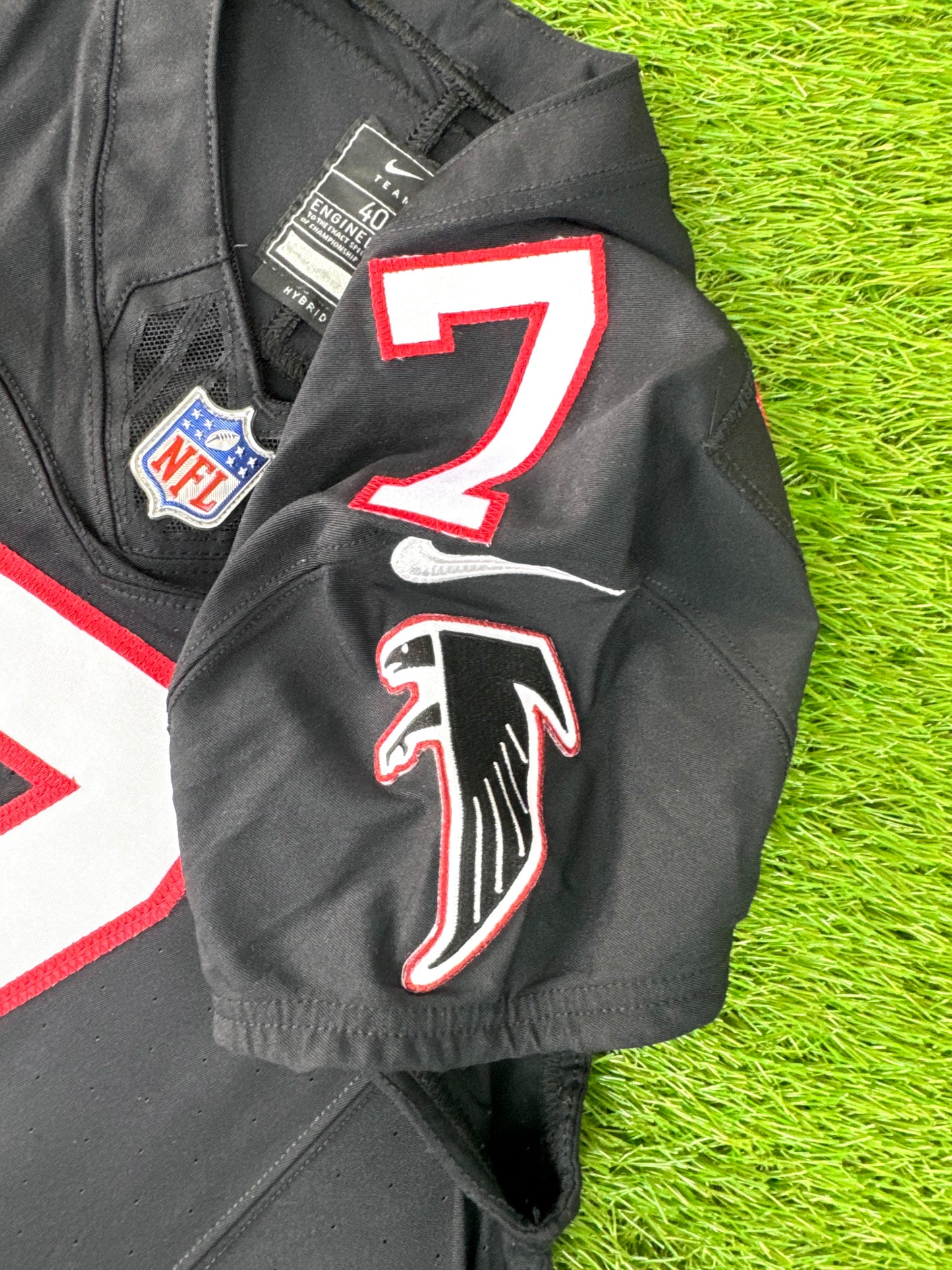 Atlanta Falcons 2023 Bijan Robinson Throwback NFL Football Jersey (40/Medium)