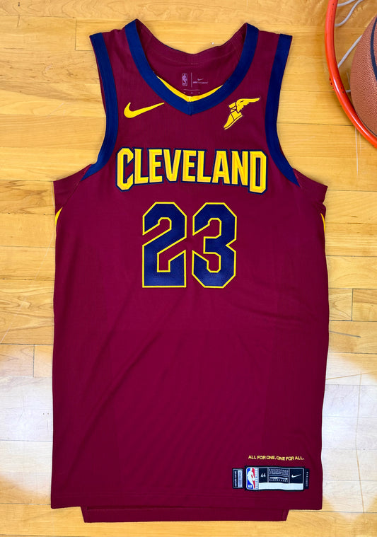 Cleveland Cavaliers 2017-2018 Lebron James Team Issued NBA Basketball Jersey (44/Large)